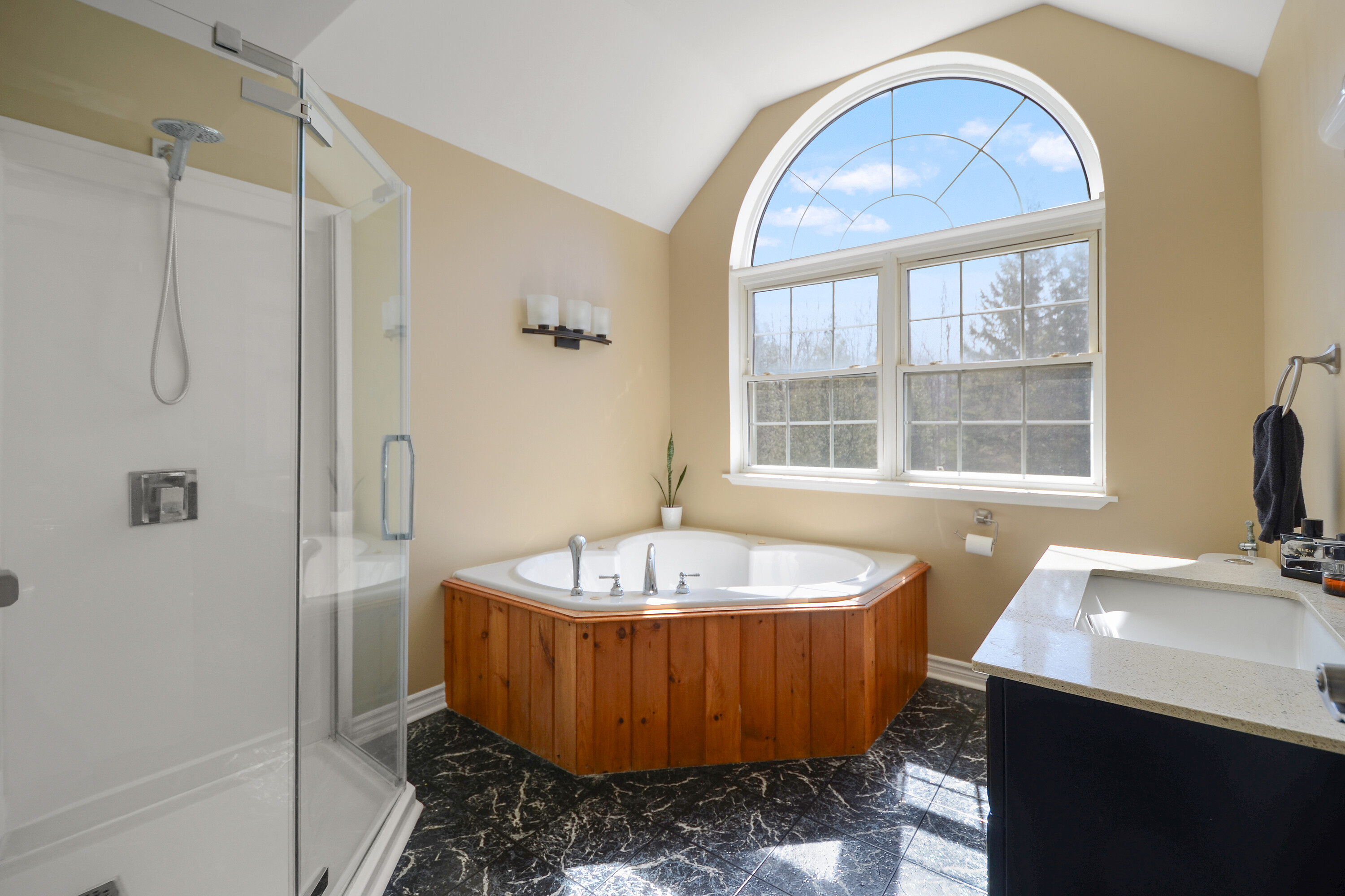  93 Pristine Acres of Privacy - 物件實景