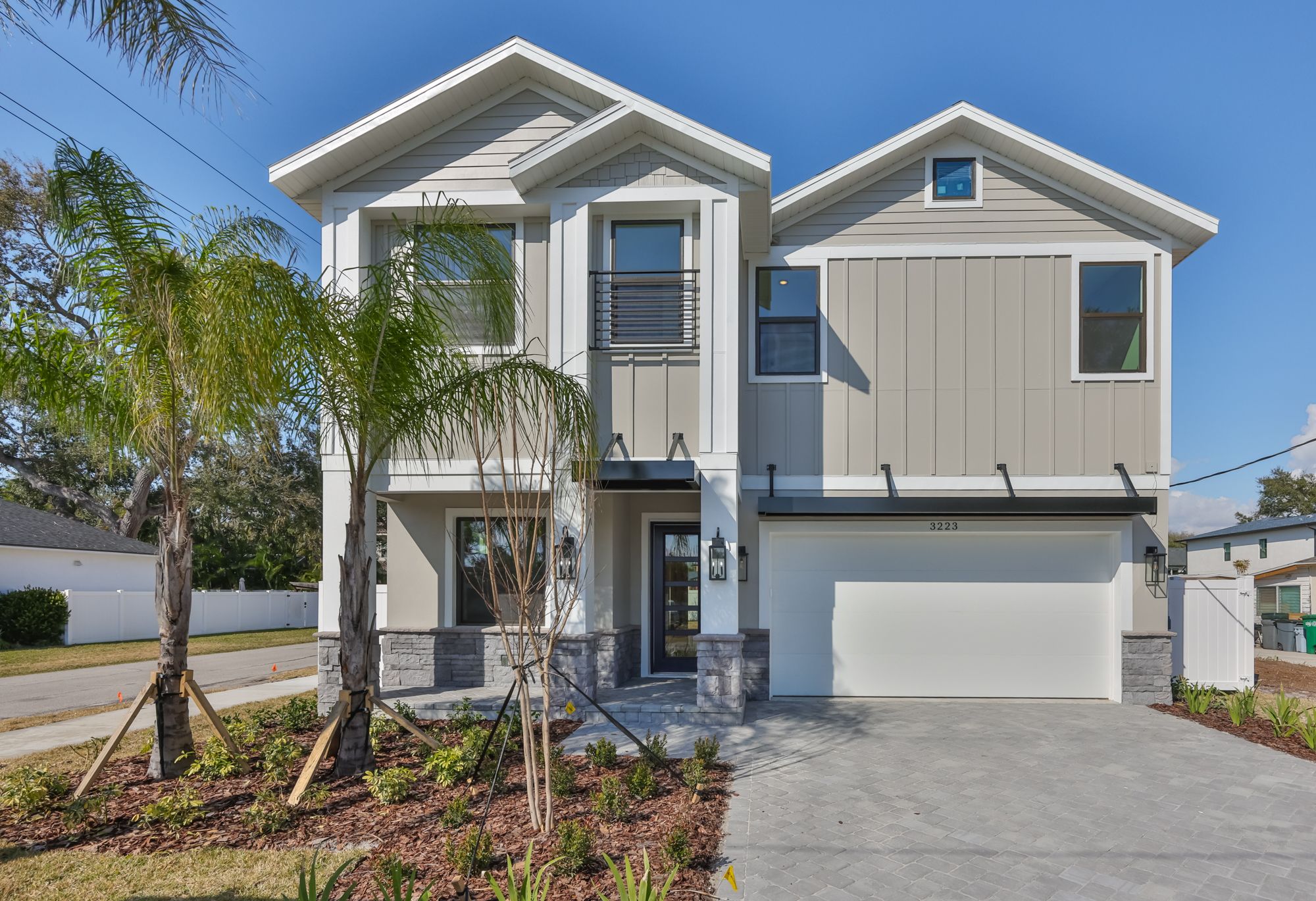 Tampa, Florida, 33611, United States, 5 Bedrooms Bedrooms, ,4 BathroomsBathrooms,Residential,For Sale,1992381