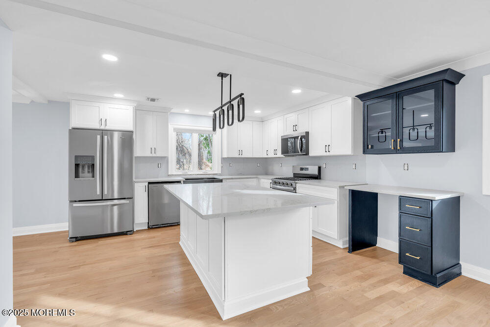 Shrewsbury Boro, New Jersey, 07702, United States, 4 Bedrooms Bedrooms, ,3 BathroomsBathrooms,Residential,For Sale,2001702