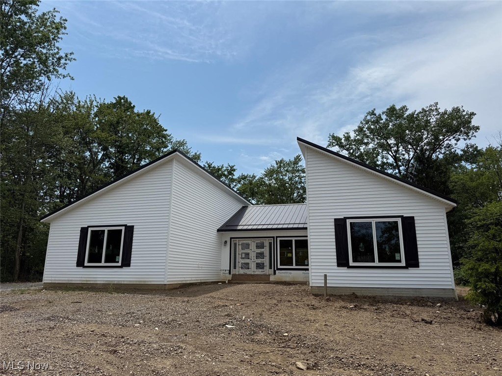 Chagrin Falls, Ohio, 44022, United States, 4 Bedrooms Bedrooms, ,4 BathroomsBathrooms,Residential,For Sale,1975746