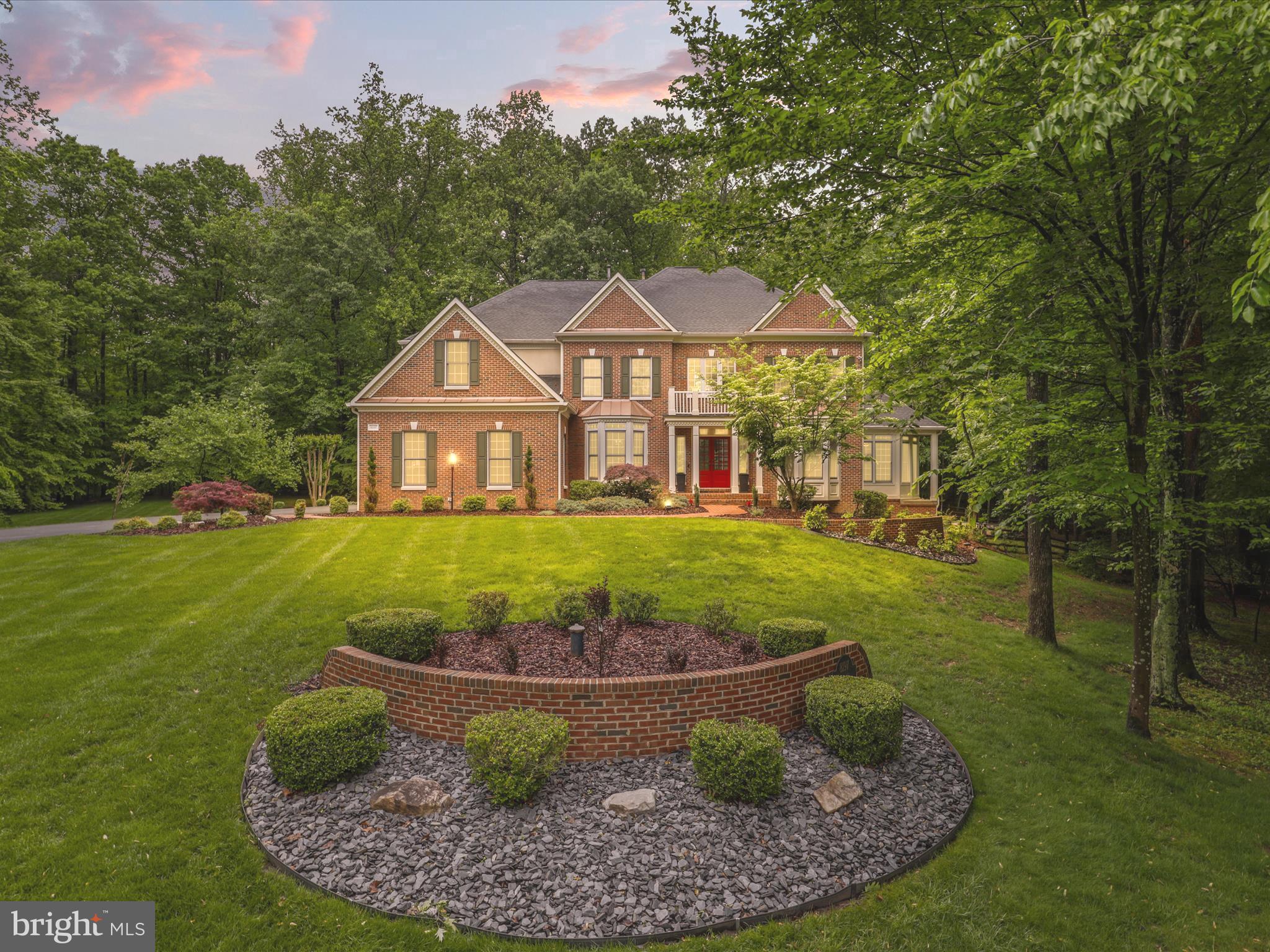 Fairfax Station, Virginia, 22039, United States, 5 Bedrooms Bedrooms, ,6 BathroomsBathrooms,Residential,For Sale,1810572