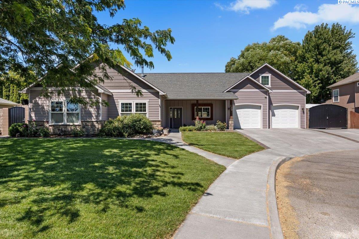 Richland, Washington, 99352, United States, 4 Bedrooms Bedrooms, ,2 BathroomsBathrooms,Residential,For Sale,1906988