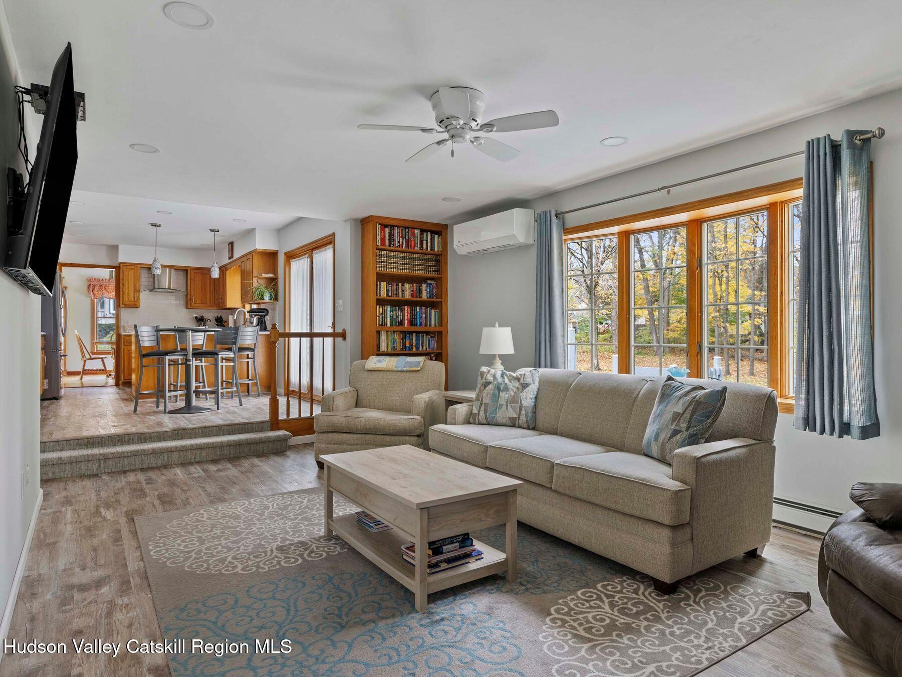 Lake Katrine, New York, 12449, United States, 4 Bedrooms Bedrooms, ,3 BathroomsBathrooms,Residential,For Sale,1987709