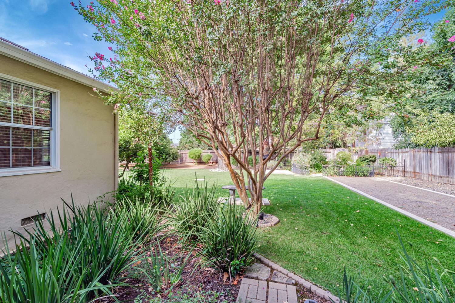 Modesto, California, 95350, United States, 3 Bedrooms Bedrooms, ,2 BathroomsBathrooms,Residential,For Sale,1927258