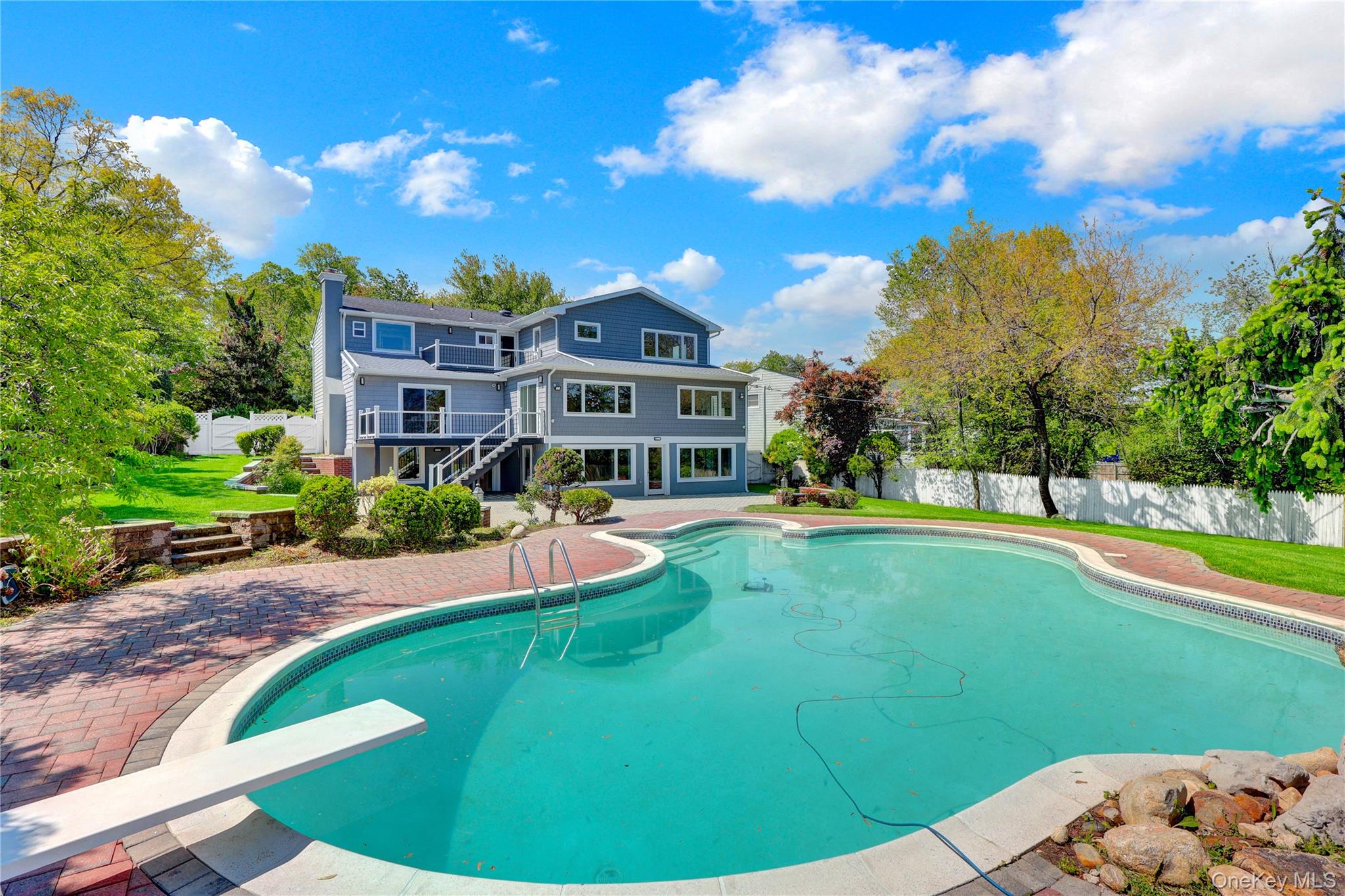  52 Woodland Road, Roslyn, NY 11576 - 物件實景