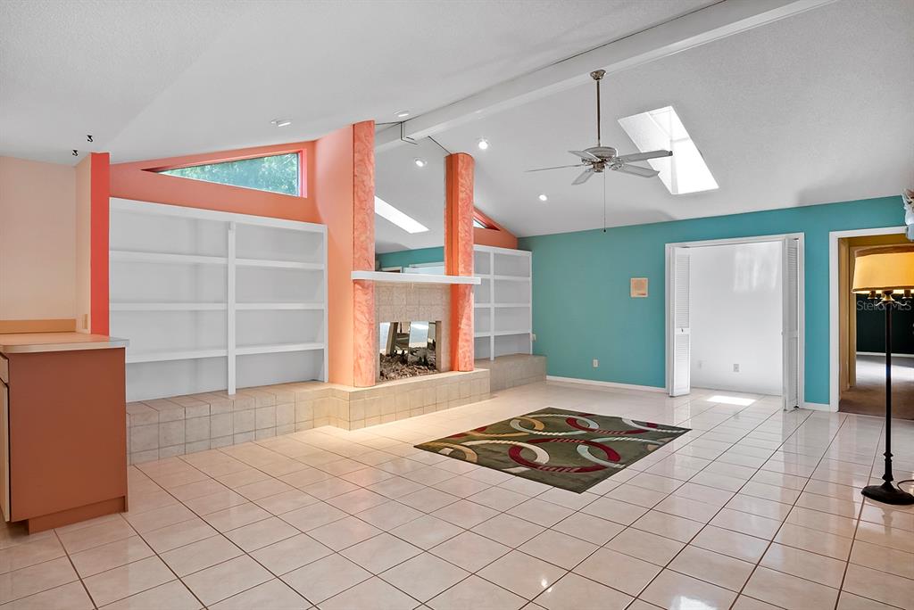 Weeki Wachee, Florida, 34607, United States, 4 Bedrooms Bedrooms, ,5 BathroomsBathrooms,Residential,For Sale,2009705