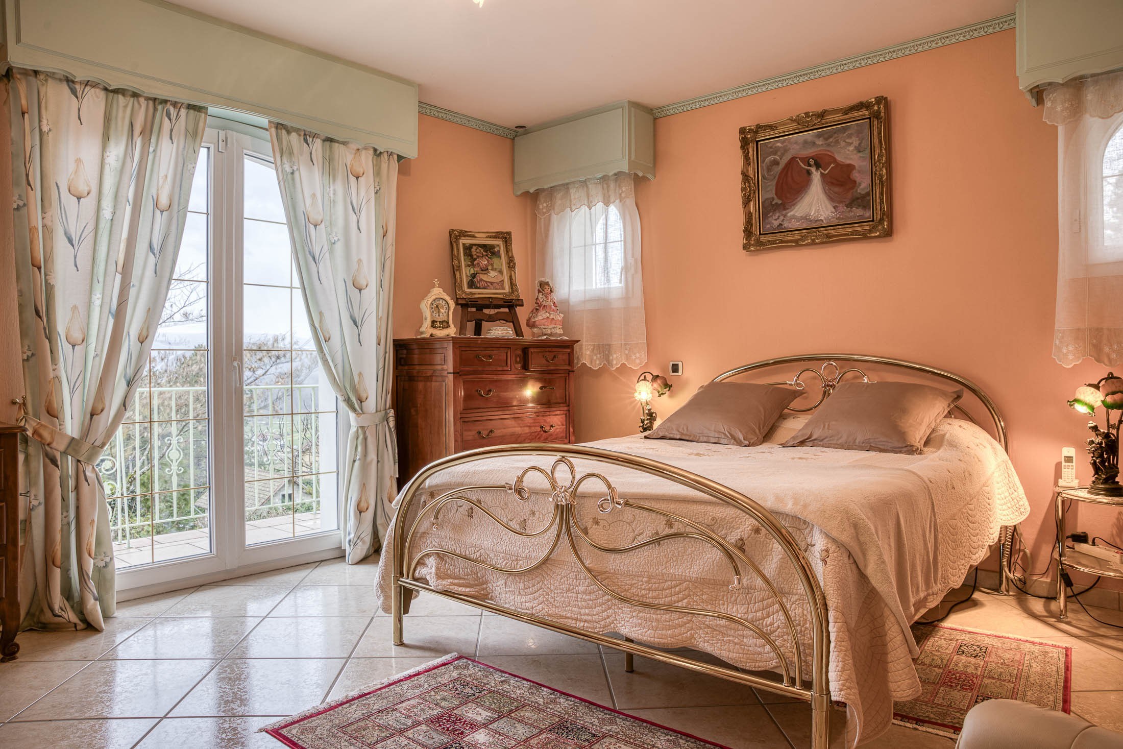  Exceptional Property with Lake and Mountain Views - 物件實景