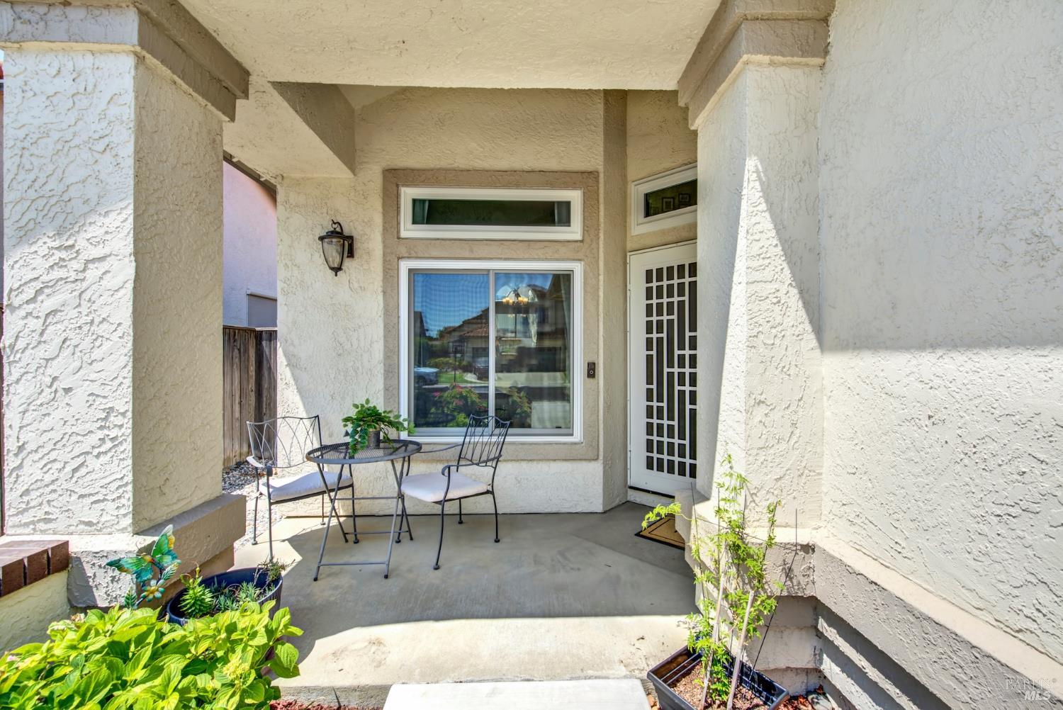 Vacaville, California, 95687, United States, 4 Bedrooms Bedrooms, ,3 BathroomsBathrooms,Residential,For Sale,1856071