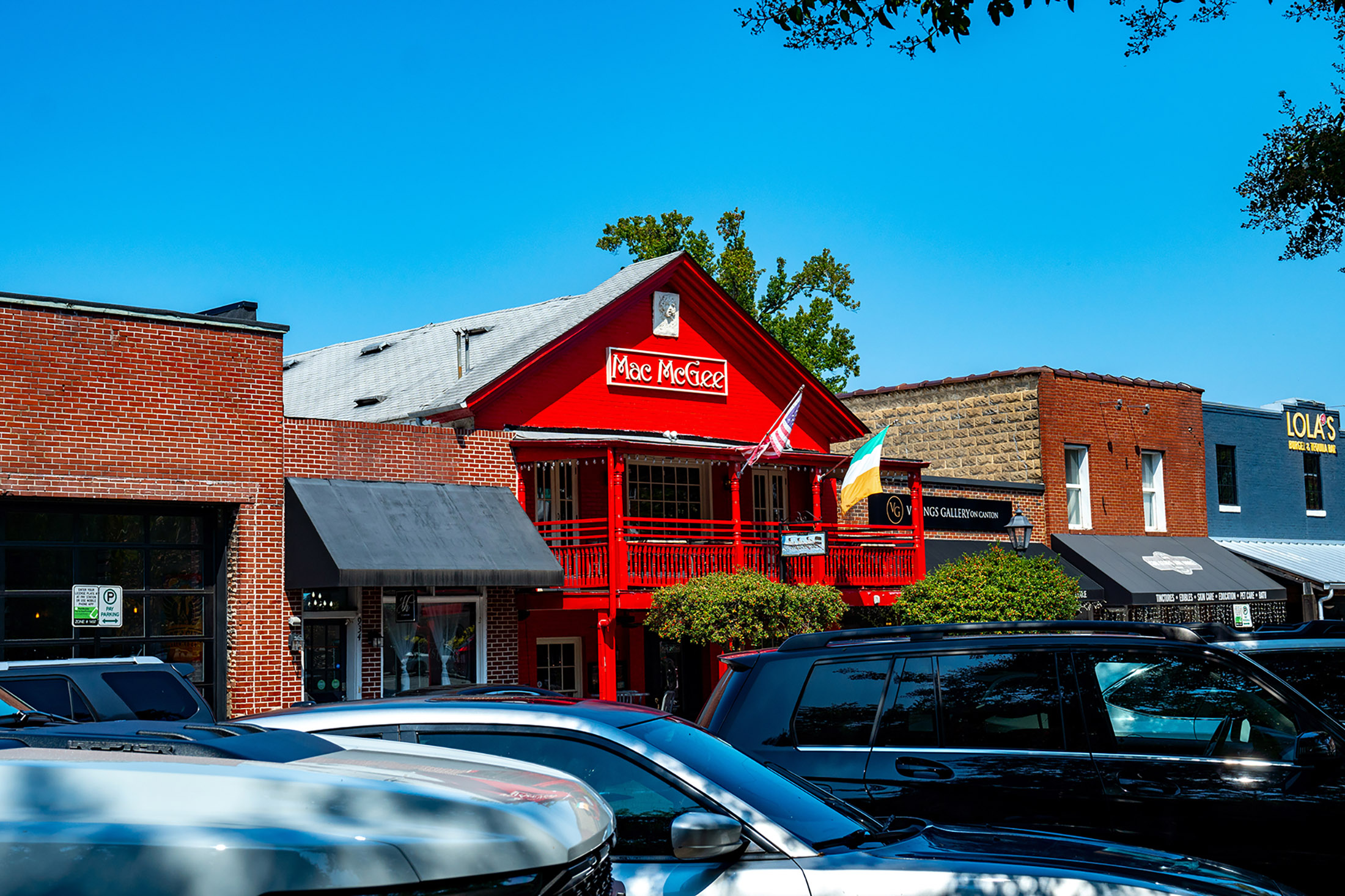  Introducing Another Sophisticated and Well-Crafted Home - 物件實景