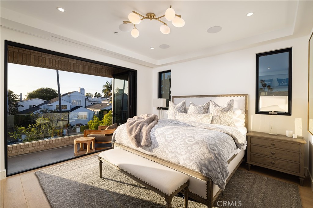 Corona del Mar, California, 92625, United States, 3 Bedrooms Bedrooms, ,4 BathroomsBathrooms,Residential,For Sale,1837053