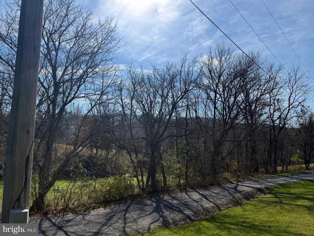 Front Royal, Virginia, 22630, United States, 4 Bedrooms Bedrooms, ,4 BathroomsBathrooms,Residential,For Sale,1994822