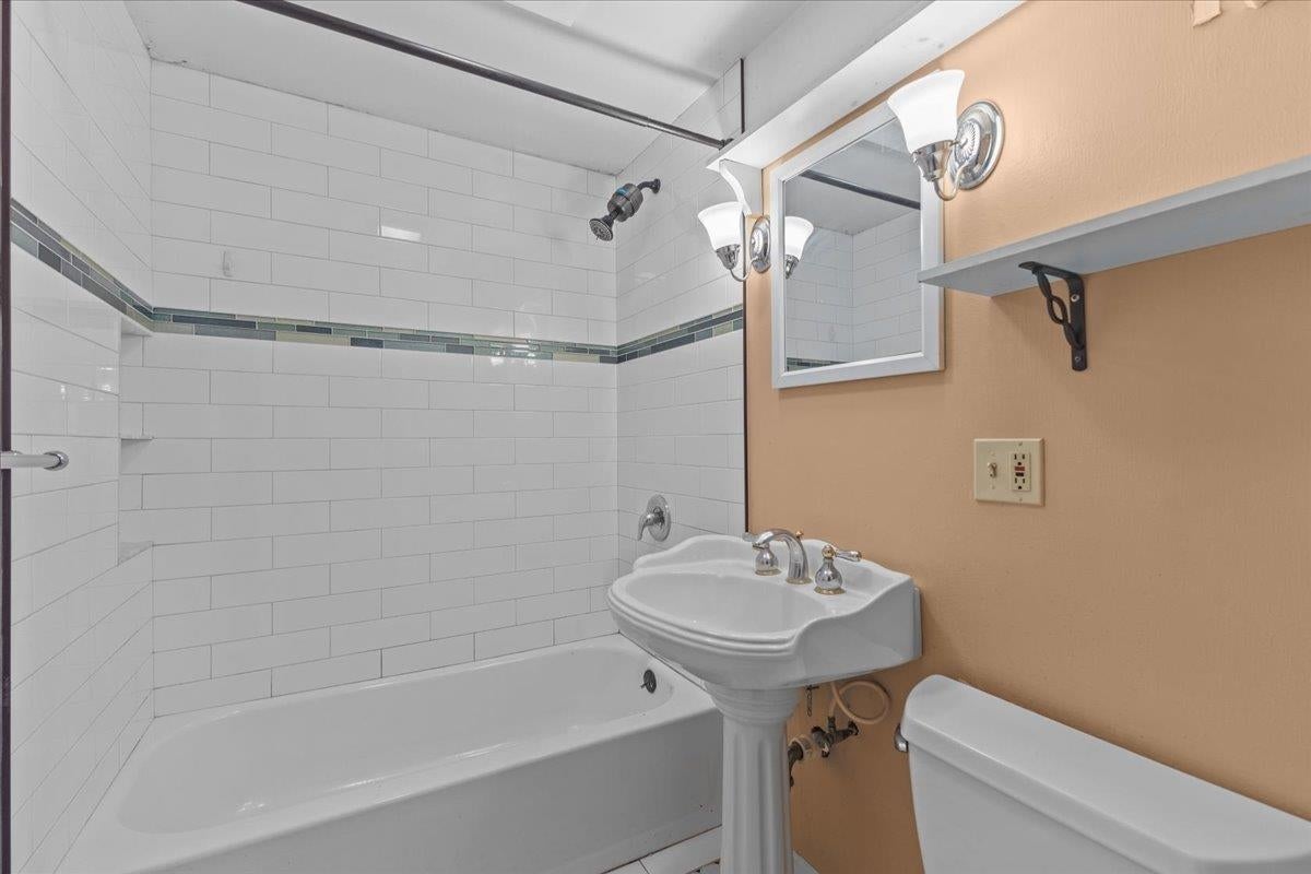 Stowe, Vermont, 05672, United States, 4 Bedrooms Bedrooms, ,2 BathroomsBathrooms,Residential,For Sale,2003261