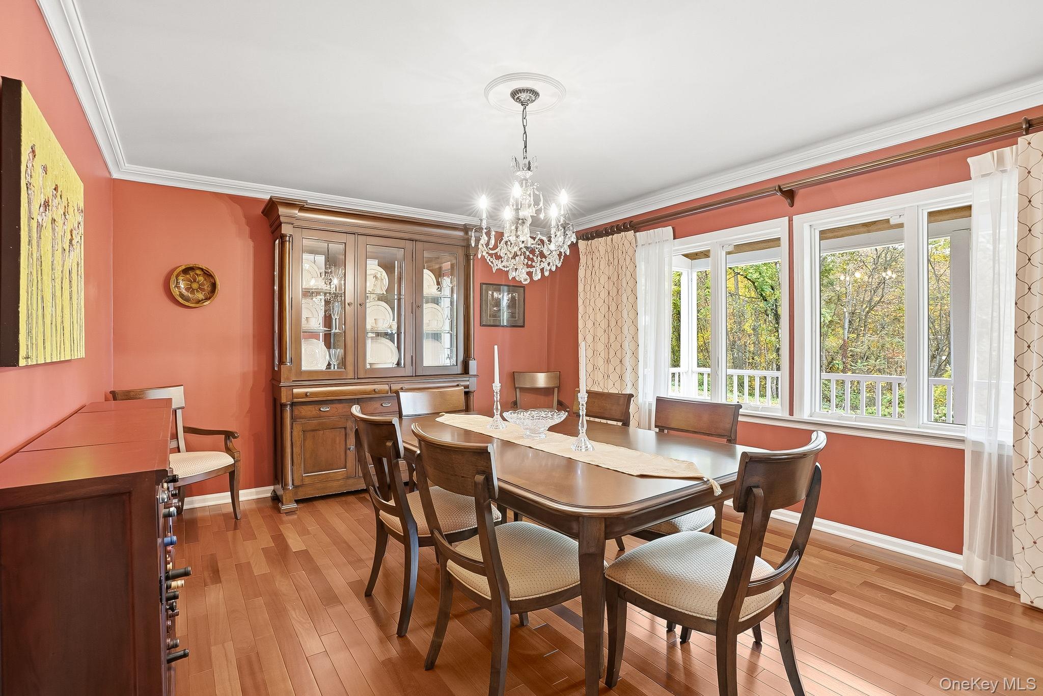 Cortlandt Manor, New York, 10567, United States, 4 Bedrooms Bedrooms, ,3 BathroomsBathrooms,Residential,For Sale,1987823