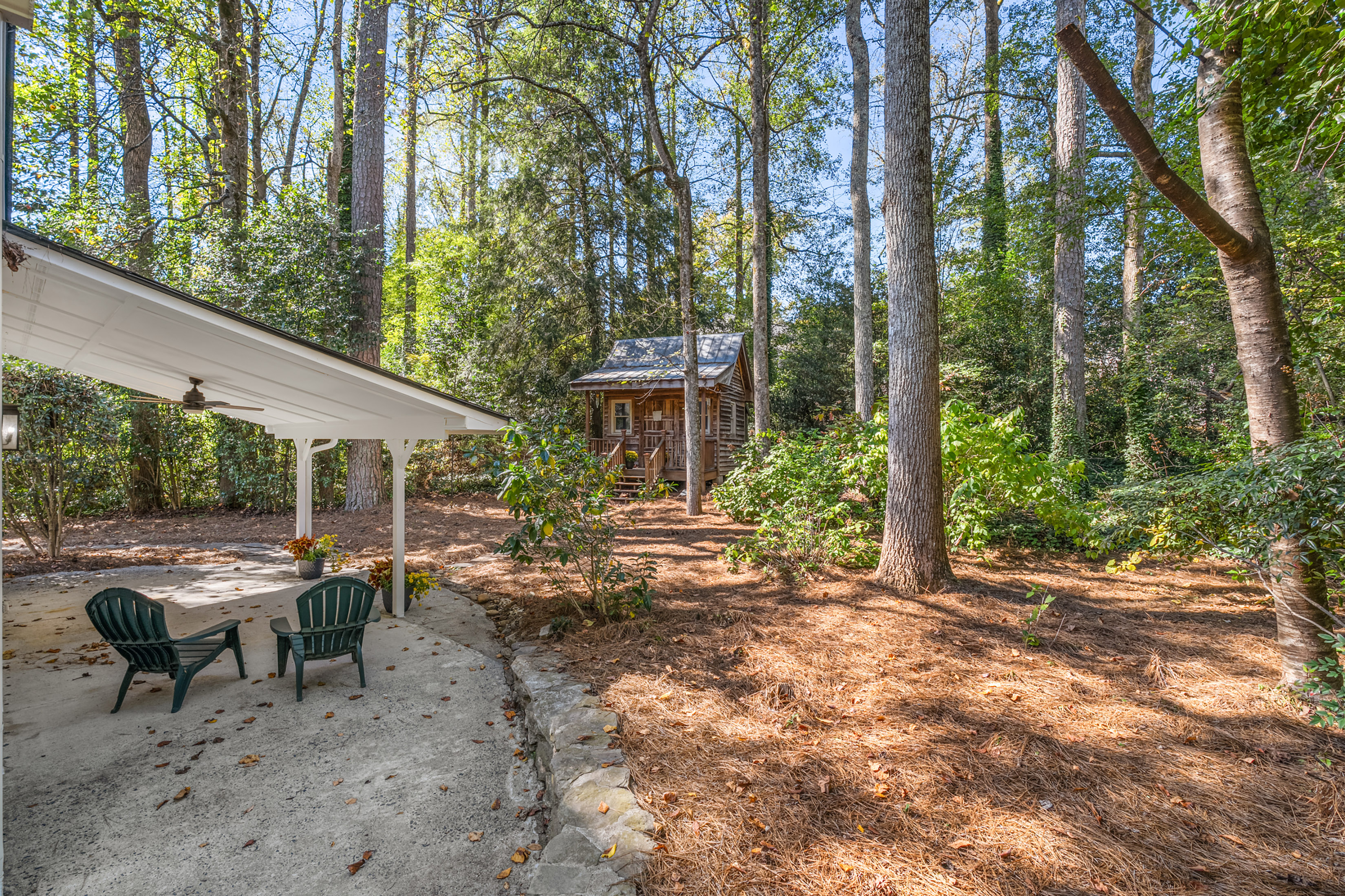  Completely Renovated 1950s Cottage in the Heart of Smyrna
