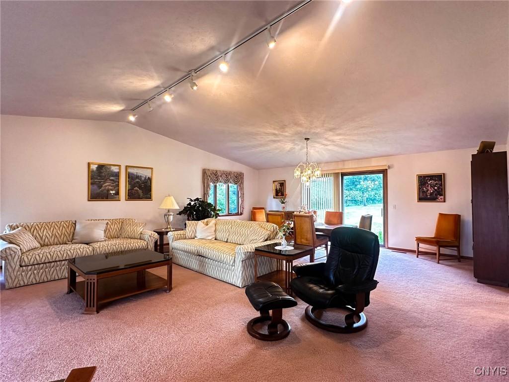 Oneida, New York, 13421, United States, 3 Bedrooms Bedrooms, ,2 BathroomsBathrooms,Residential,For Sale,1989671