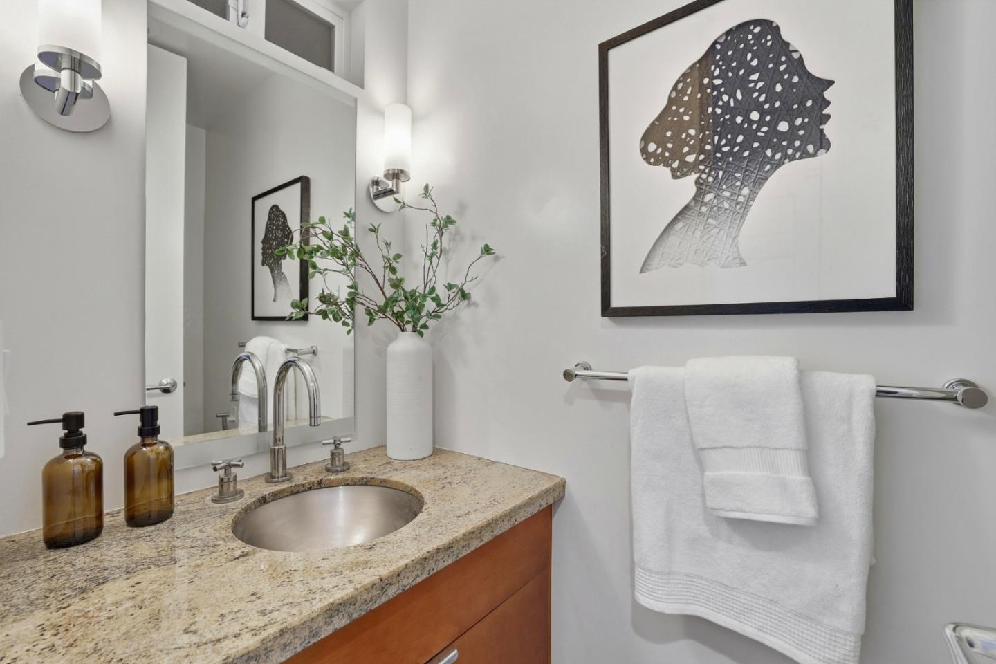 Santa Clara, California, 95050, United States, 2 Bedrooms Bedrooms, ,3 BathroomsBathrooms,Residential,For Sale,1989026