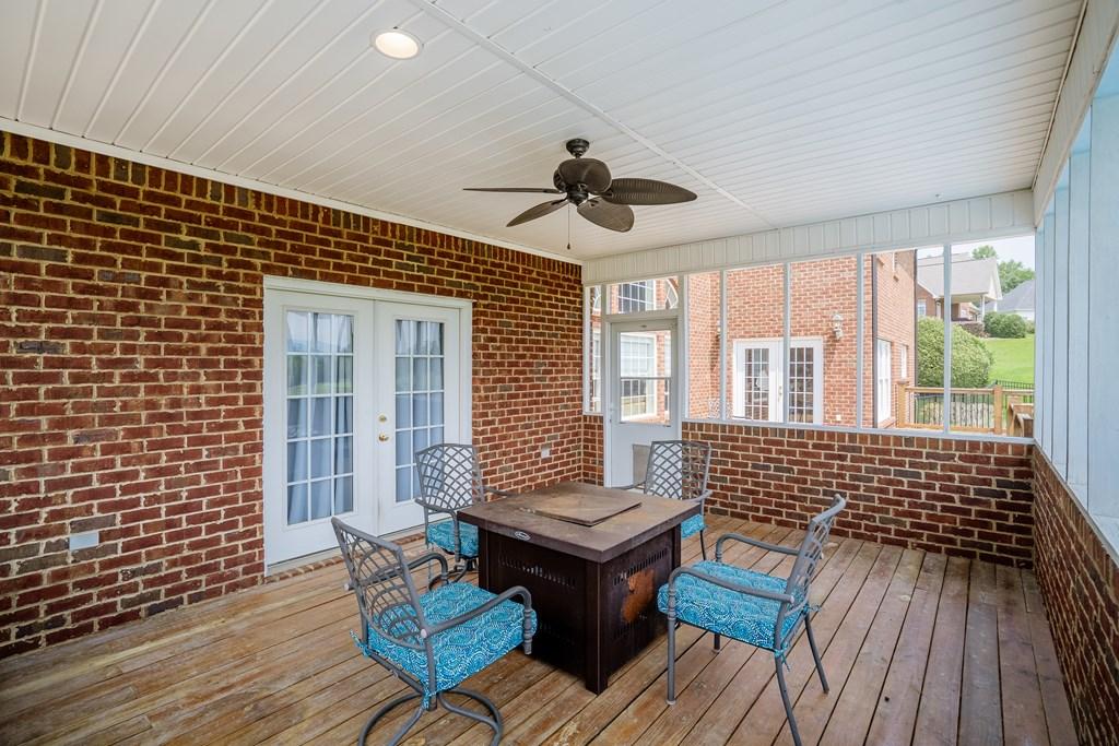 CHATSWORTH, Georgia, 30705, United States, 5 Bedrooms Bedrooms, ,6 BathroomsBathrooms,Residential,For Sale,1846610