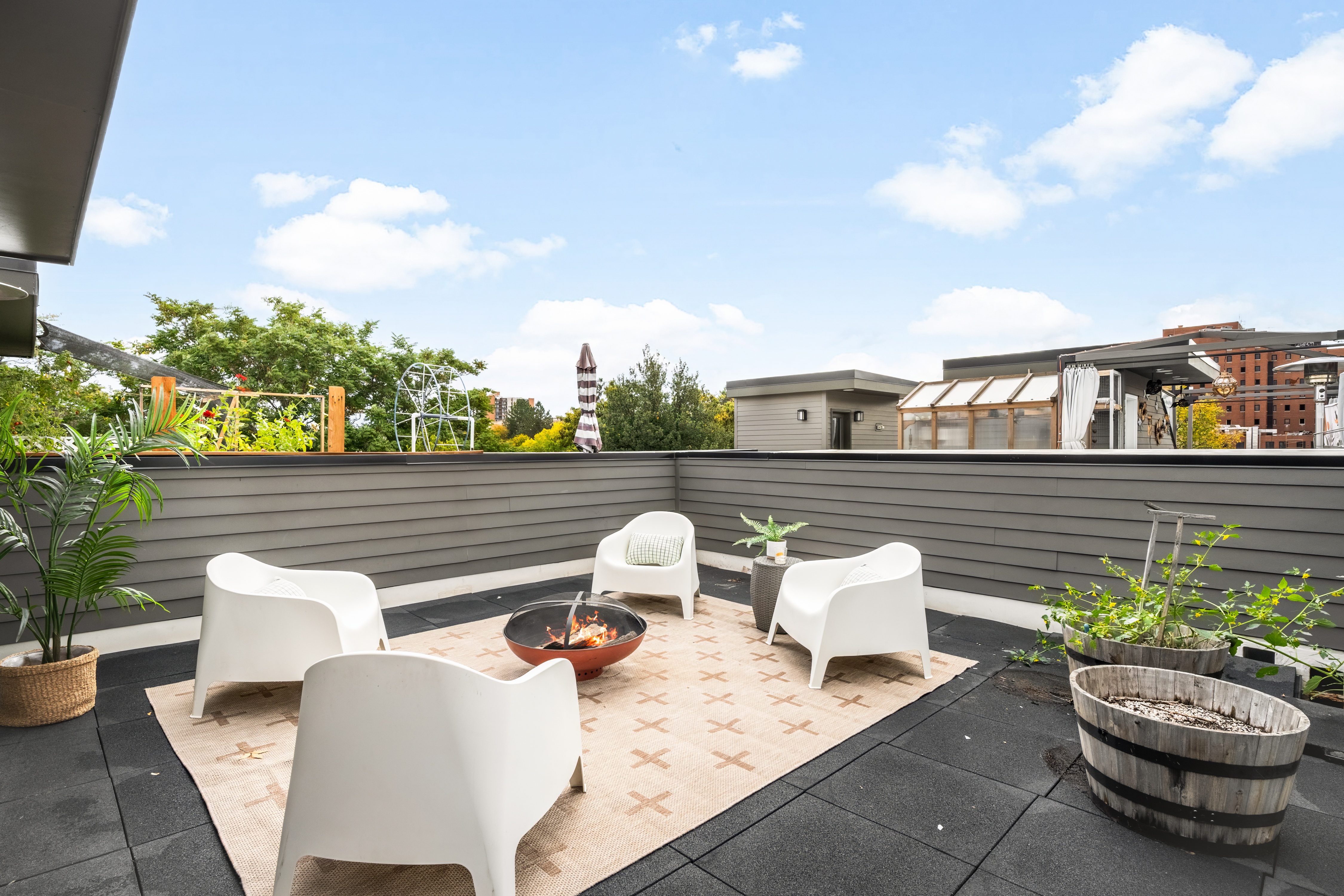  Oversized Townhome  Heart of 9th & CO - 物件實景