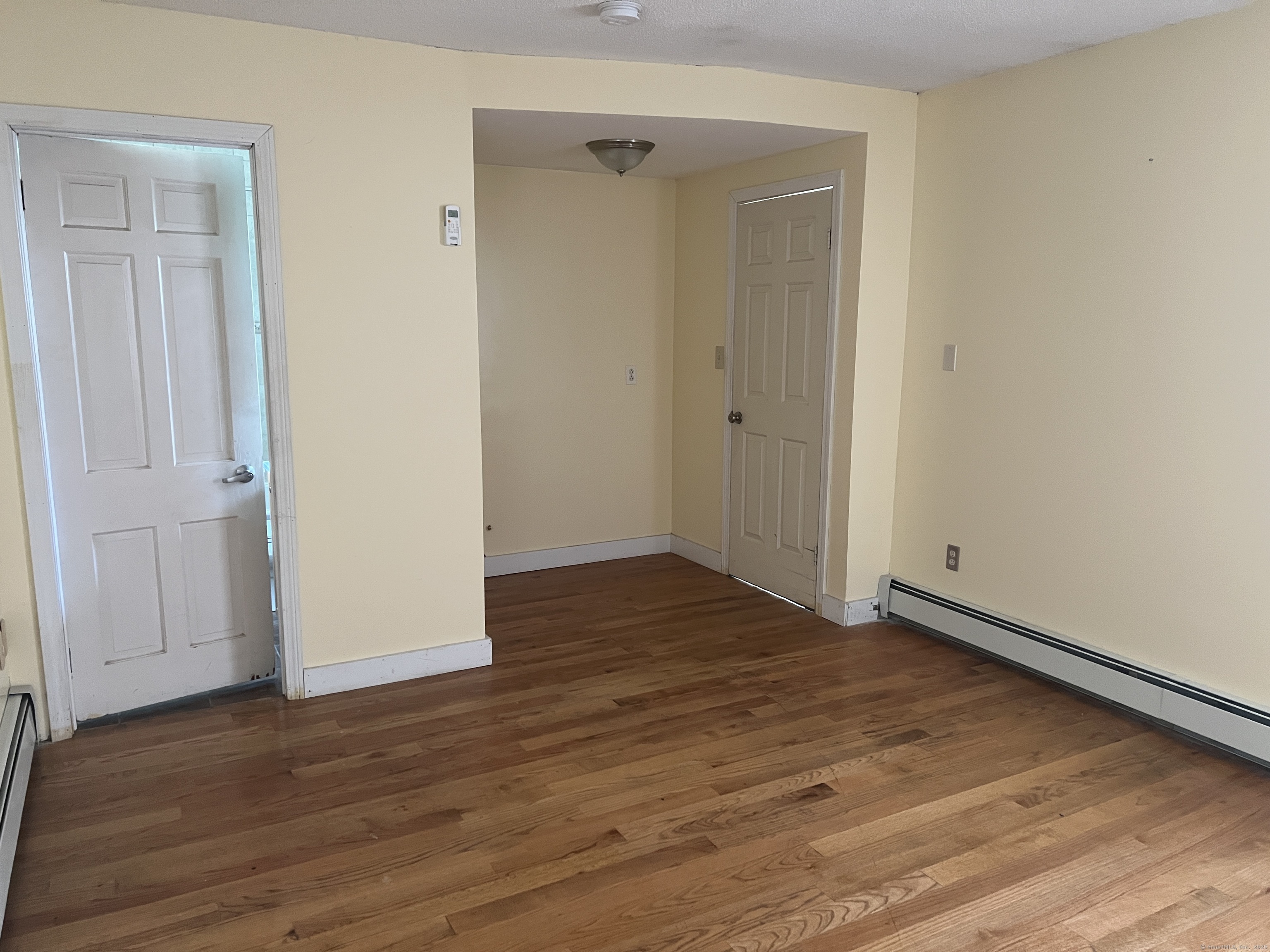 New Haven, Connecticut, 06511, United States, 5 Bedrooms Bedrooms, ,3 BathroomsBathrooms,Residential,For Sale,1826749