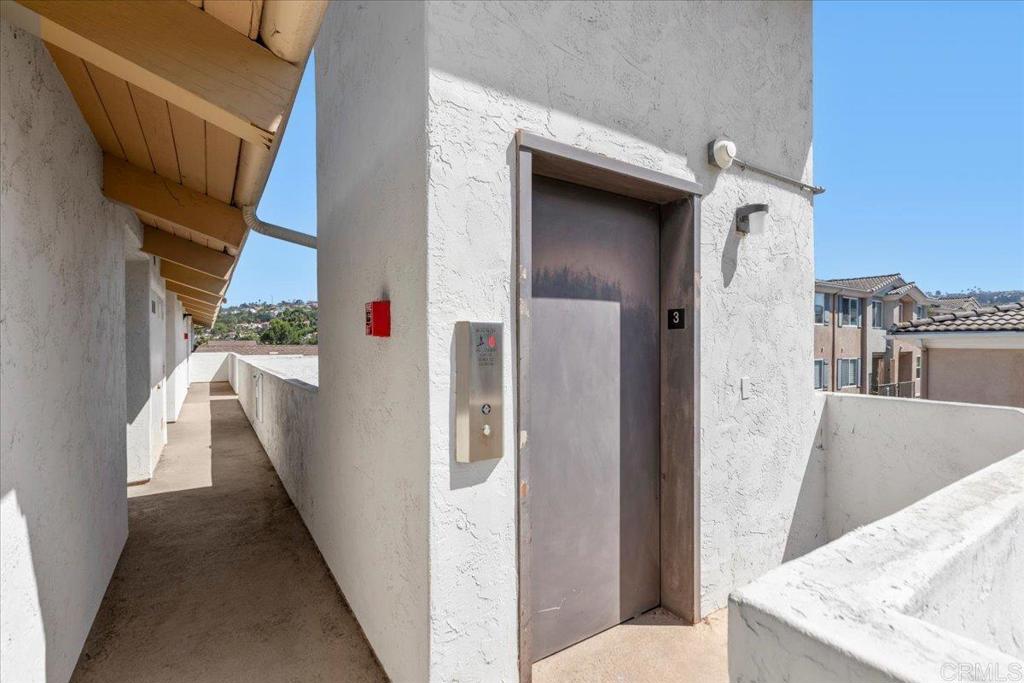 Carlsbad, California, 92009, United States, 2 Bedrooms Bedrooms, ,2 BathroomsBathrooms,Residential,For Sale,1932057