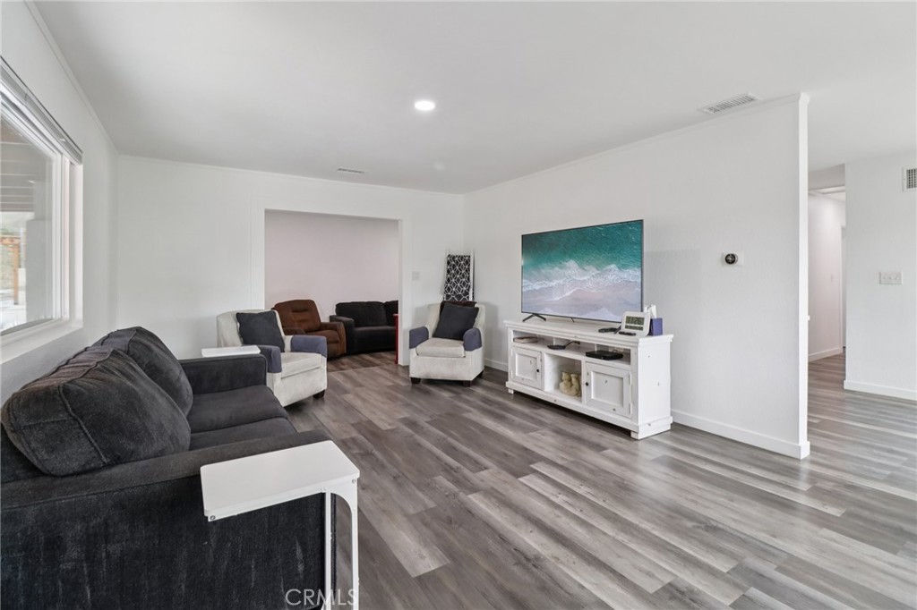 Oceanside, California, 92056, United States, 3 Bedrooms Bedrooms, ,2 BathroomsBathrooms,Residential,For Sale,2031943