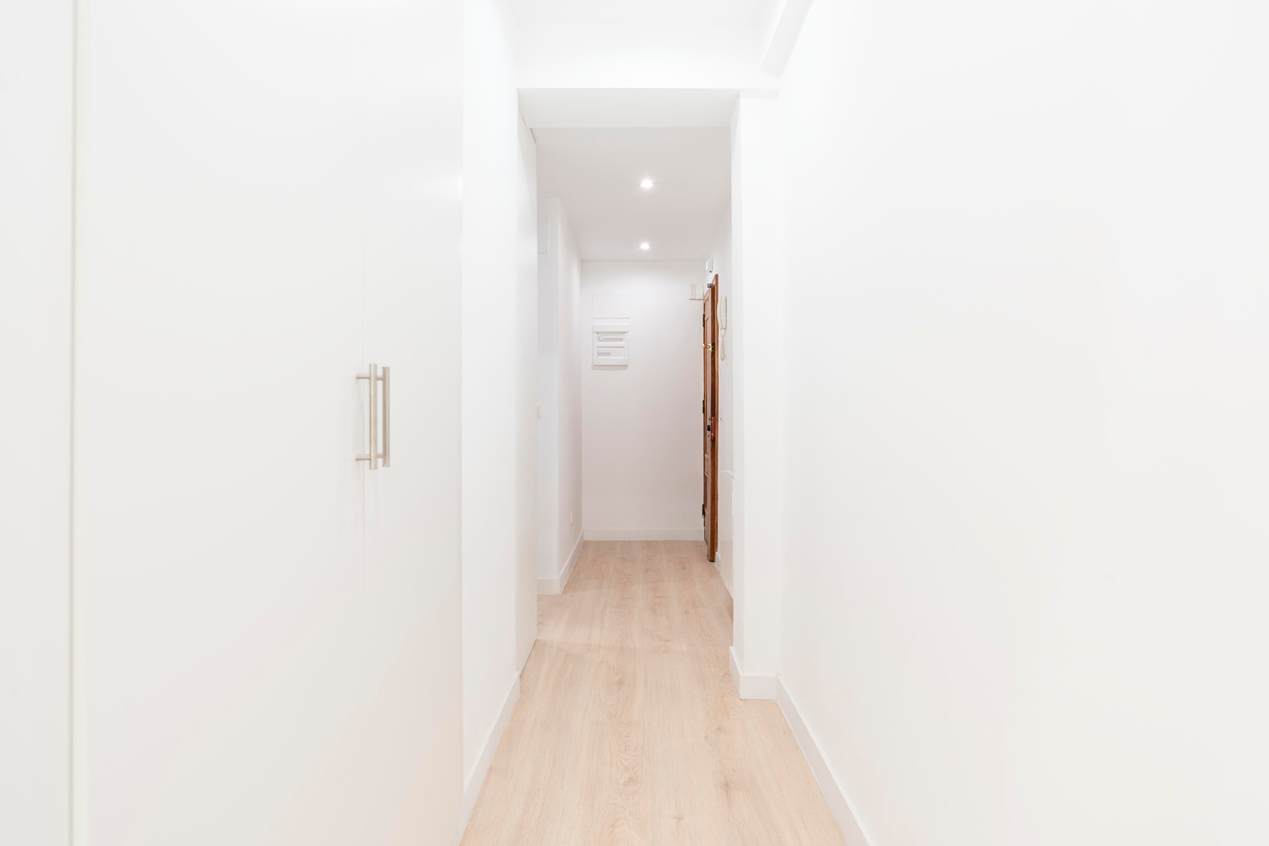  Fully renovated flat, ready to move in with terrace - 物件實景