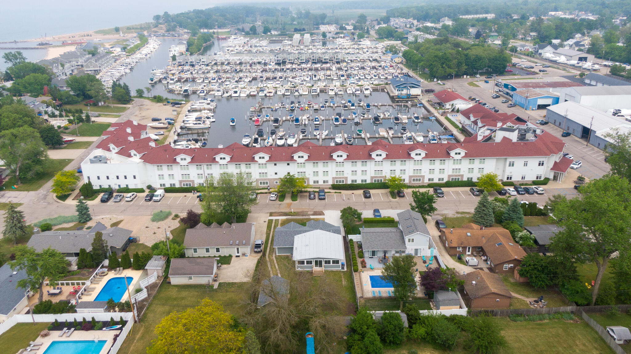 New Buffalo, Michigan, 49117, United States, 4 Bedrooms Bedrooms, ,3 BathroomsBathrooms,Residential,For Sale,1992031