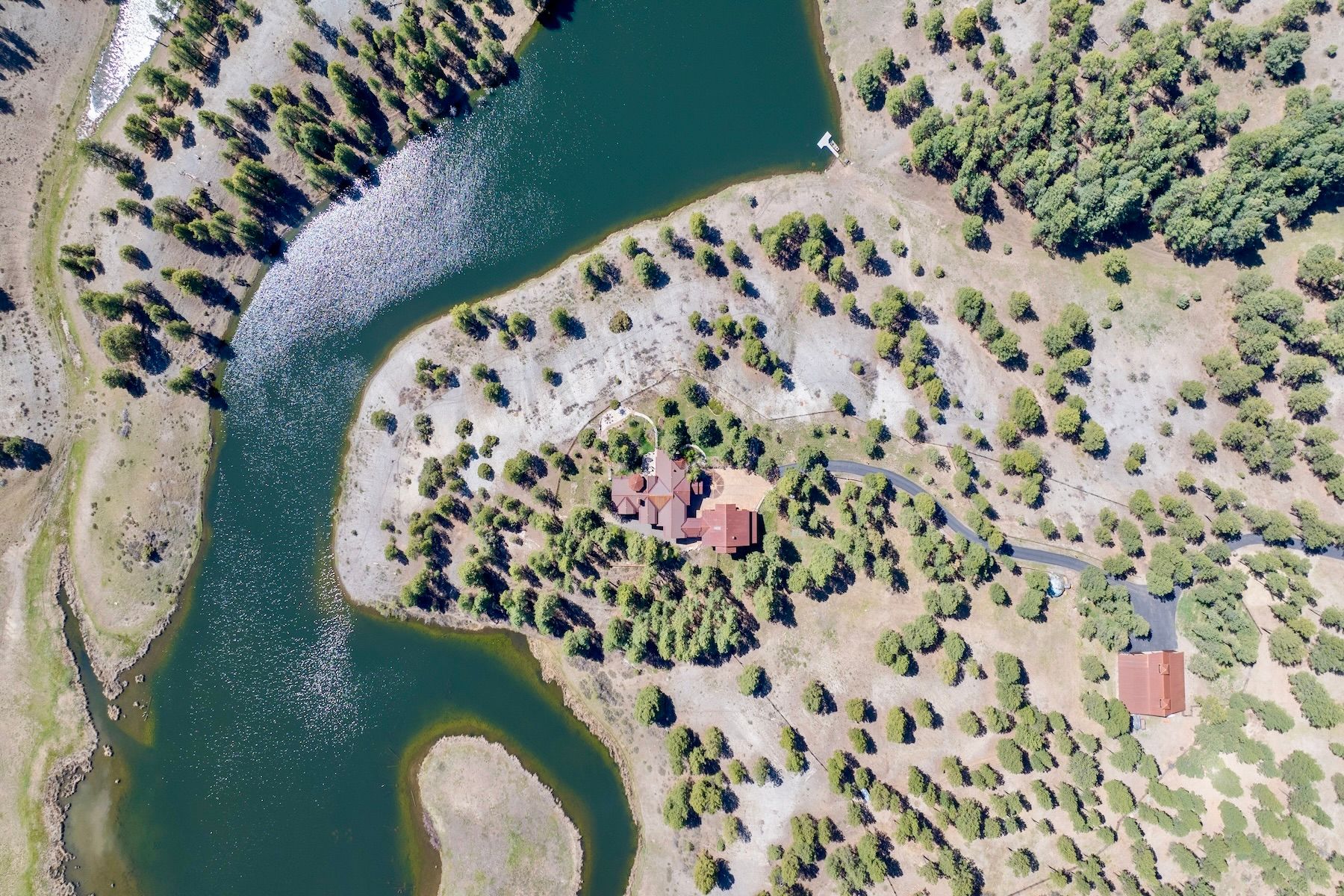  Elk Pointe Estate - 物件實景