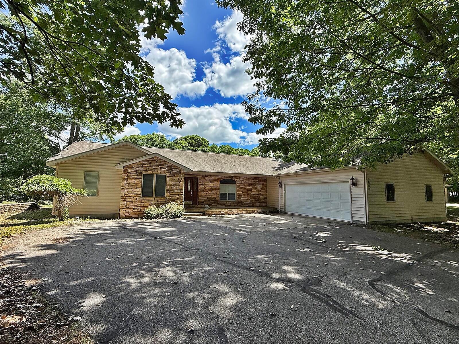 Canyon Springs Ct, Stanwood, MI 49346