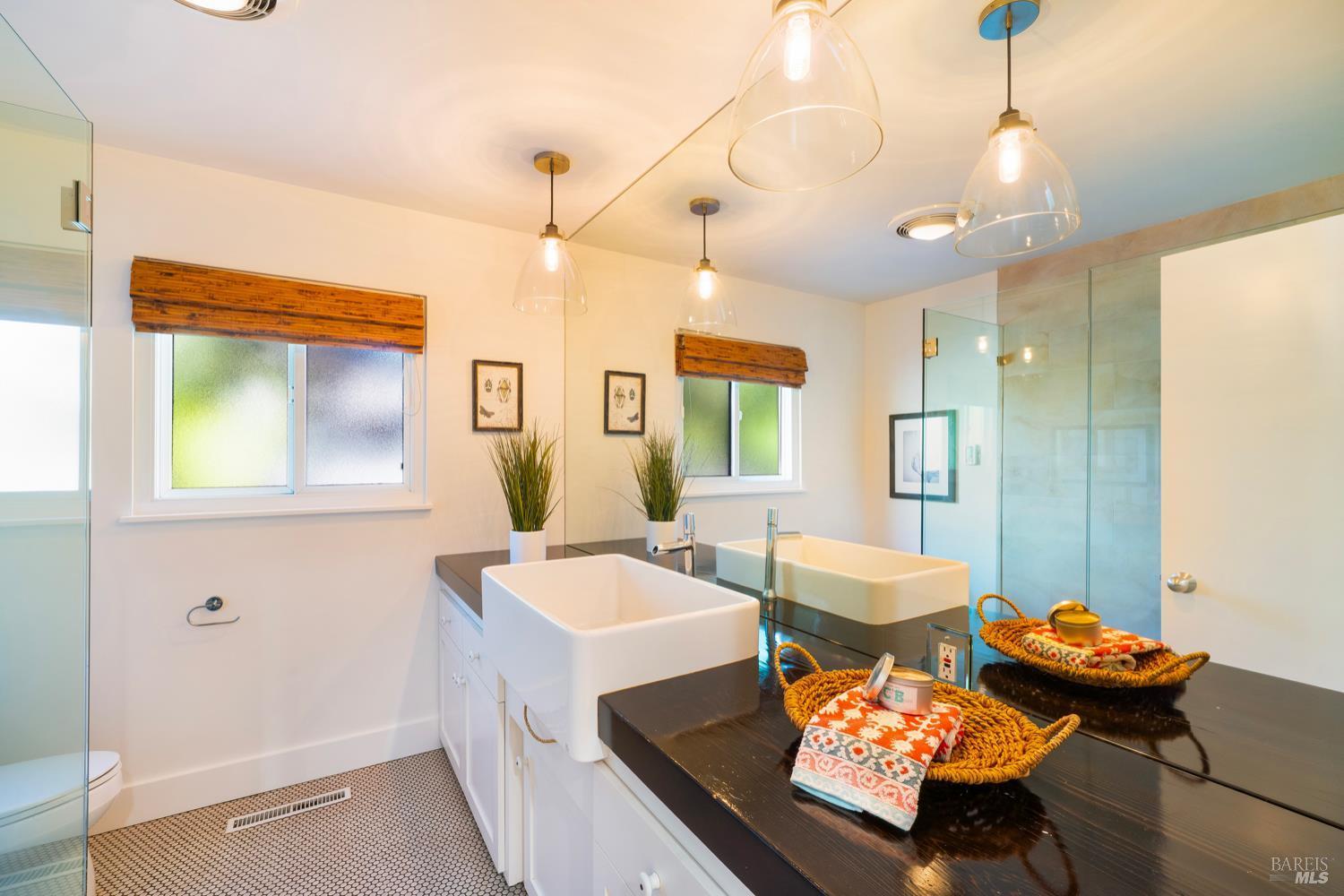 St. Helena, California, 94574, United States, 3 Bedrooms Bedrooms, ,3 BathroomsBathrooms,Residential,For Sale,1941008