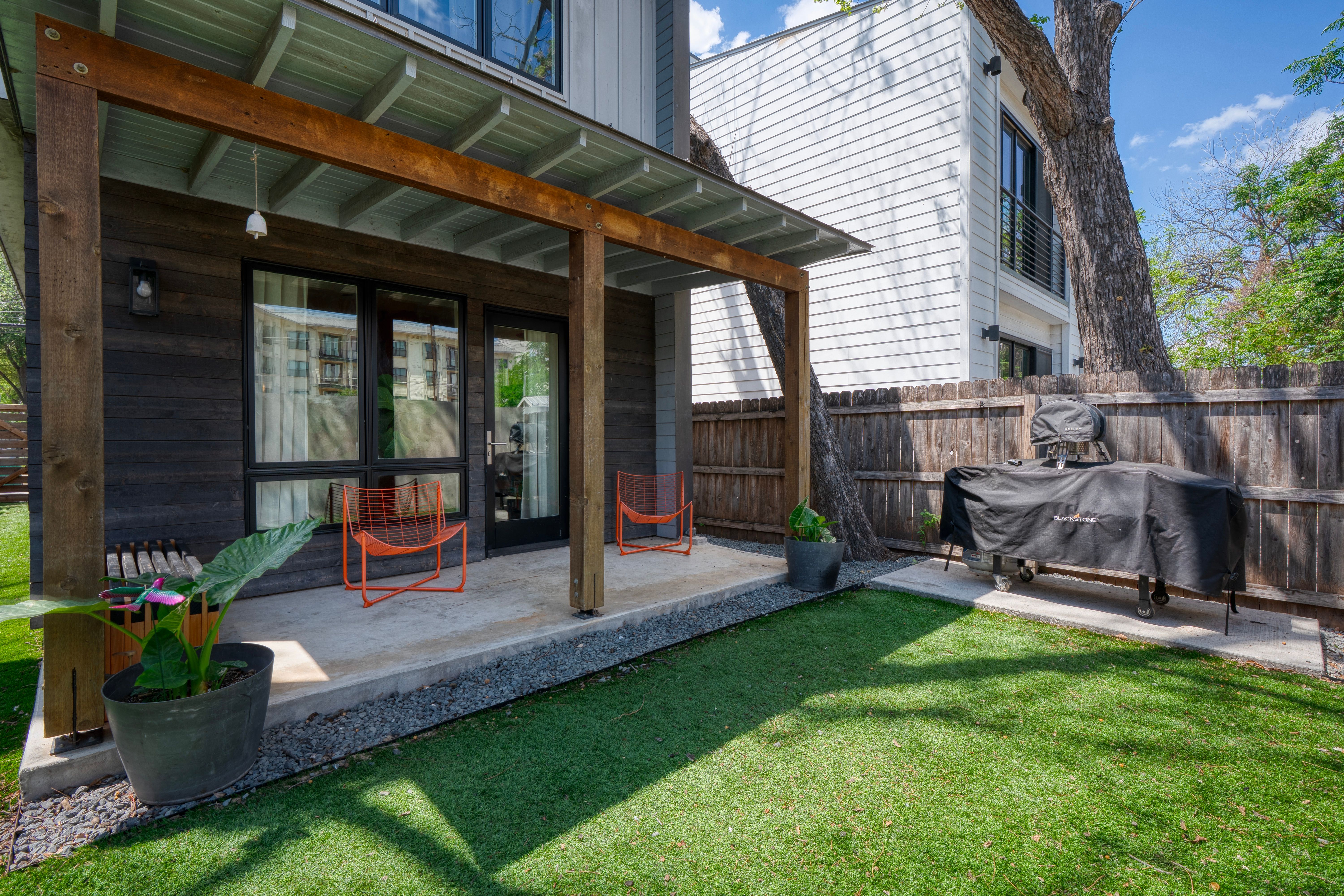  Modern 2-Story in Lavaca Historic District - 物件實景