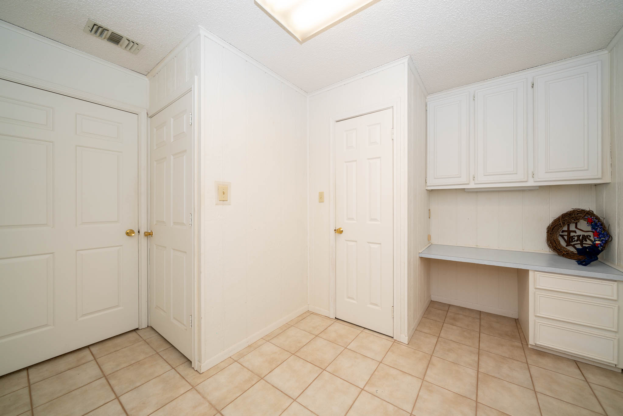 Jacksonville, Texas, 75766, United States, 4 Bedrooms Bedrooms, ,2 BathroomsBathrooms,Residential,For Sale,1974888