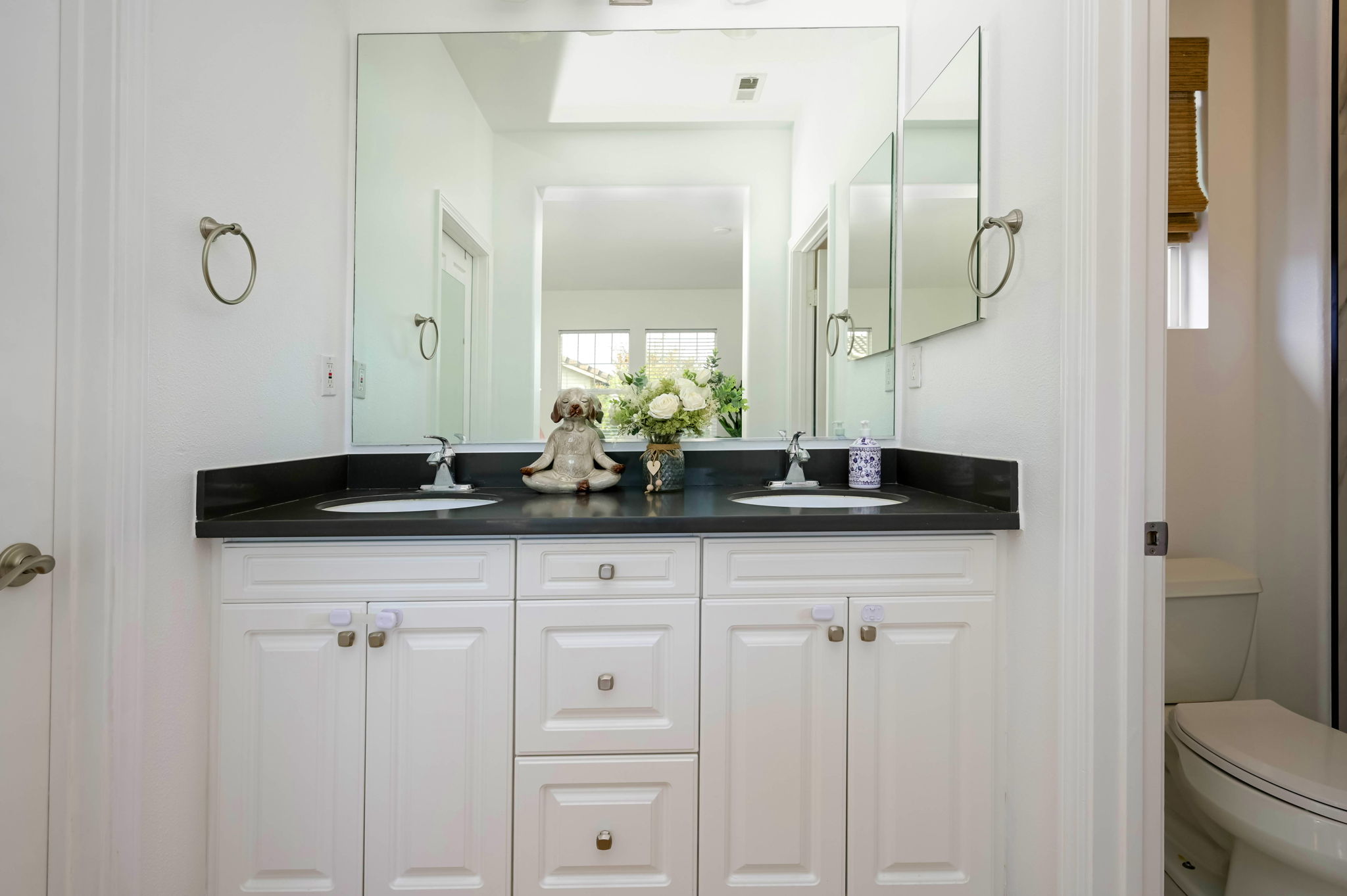 Carson, California, 90745, United States, 3 Bedrooms Bedrooms, ,3 BathroomsBathrooms,Residential,For Sale,2001488