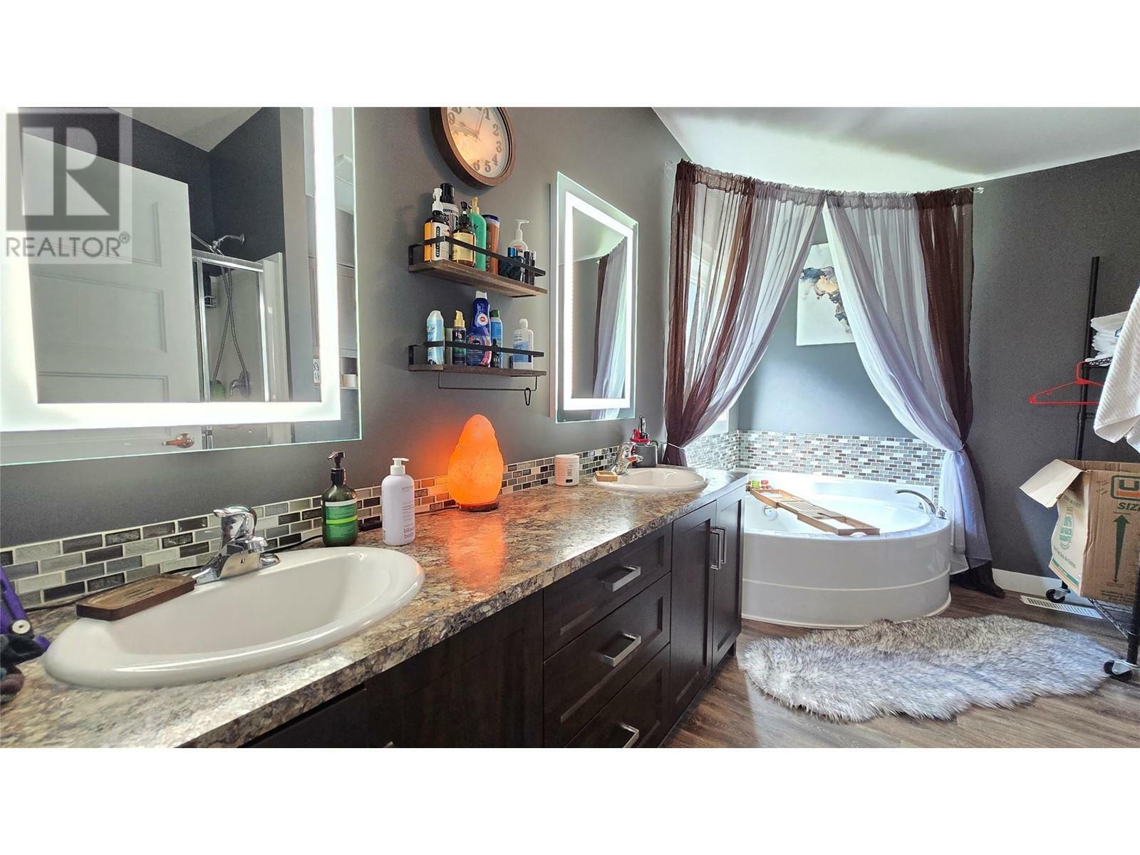 BARRIERE, British Columbia, V0E 2E0, CA, 4 Bedrooms Bedrooms, ,2 BathroomsBathrooms,Residential,For Sale,1838134