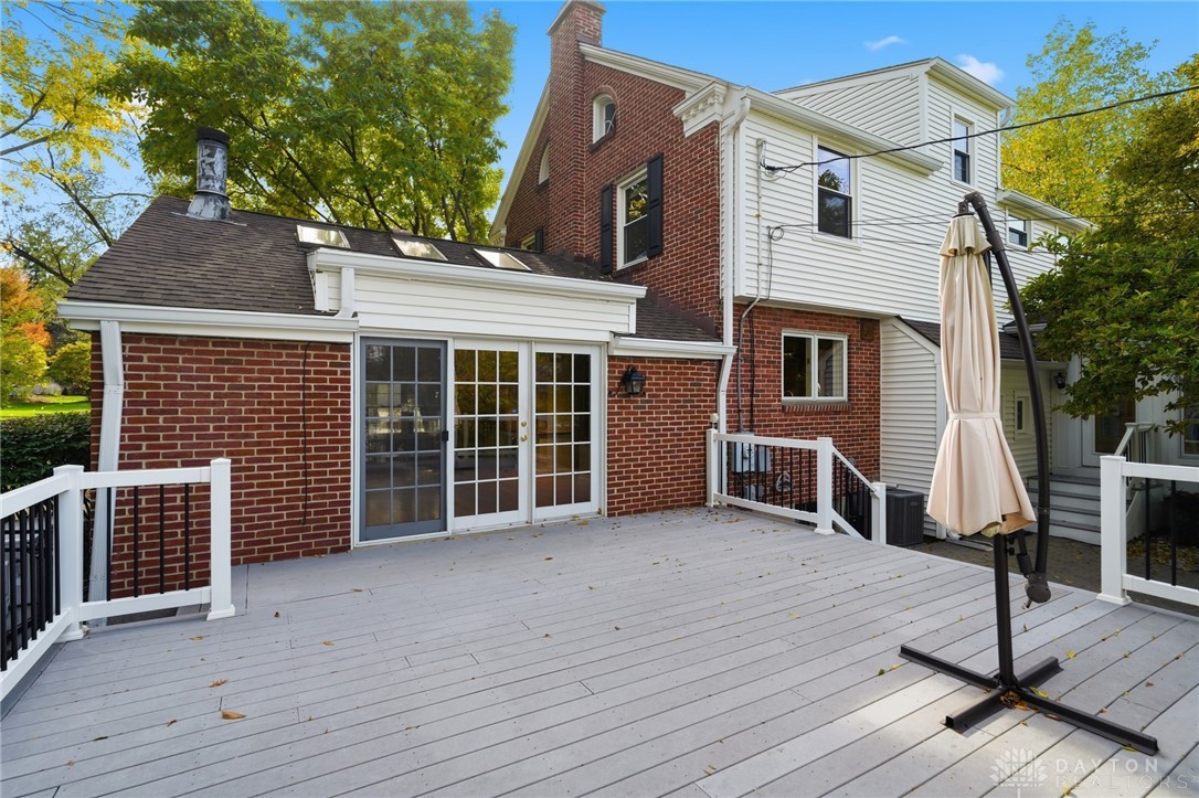 Oakwood, Ohio, 45409, United States, 4 Bedrooms Bedrooms, ,3 BathroomsBathrooms,Residential,For Sale,1987886