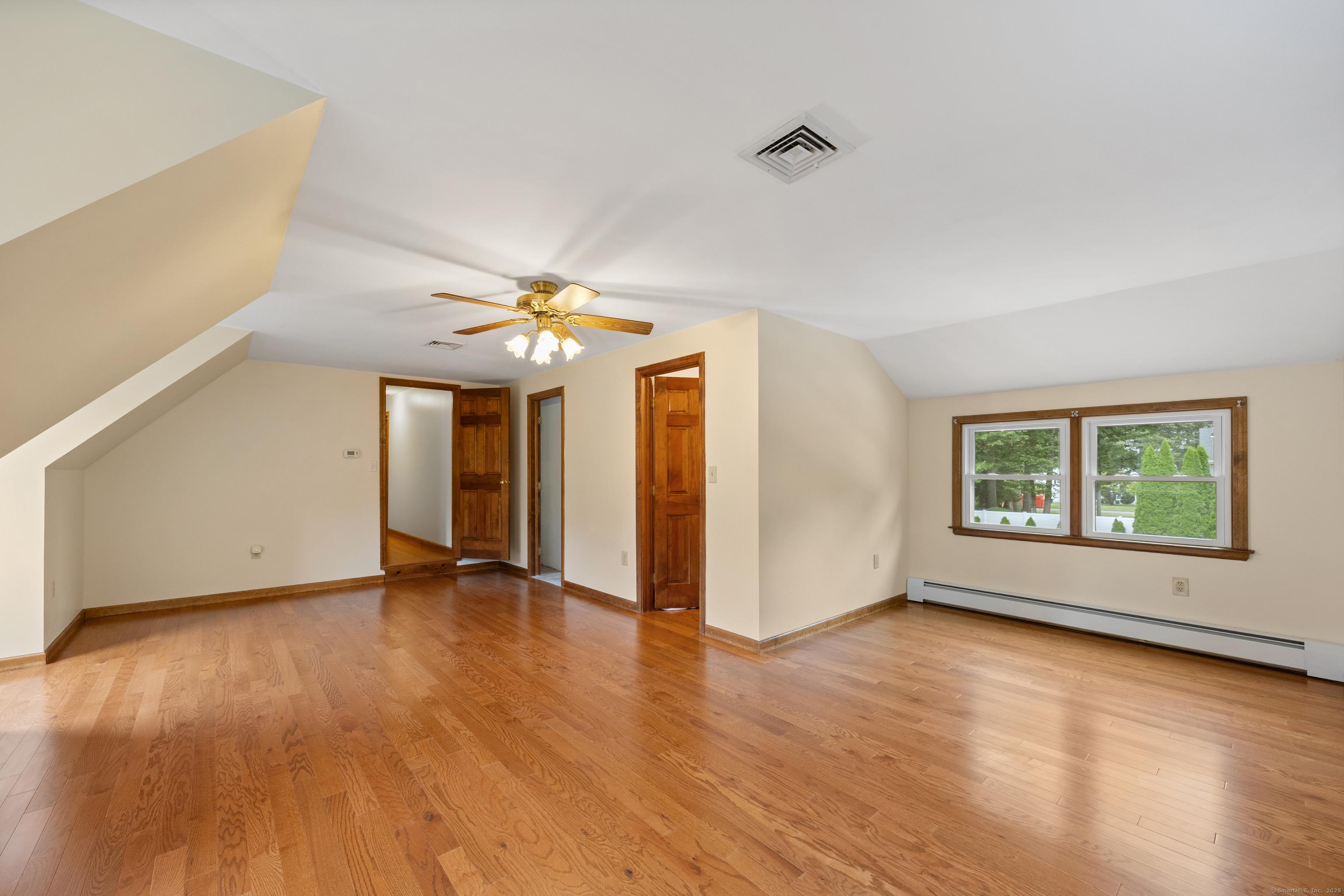 Southington, Connecticut, 06489, United States, 3 Bedrooms Bedrooms, ,3 BathroomsBathrooms,Residential,For Sale,1935376