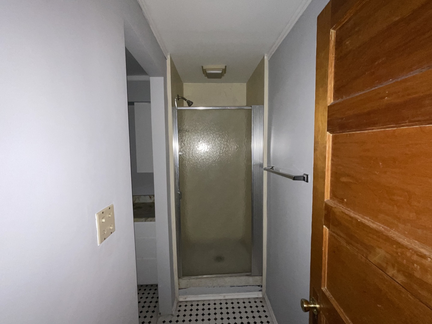 Chicago, Illinois, 60615, United States, 5 Bedrooms Bedrooms, ,3 BathroomsBathrooms,Residential,For Sale,1961563