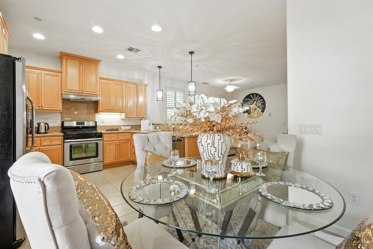 Roseville, California, 95747, United States, 2 Bedrooms Bedrooms, ,2 BathroomsBathrooms,Residential,For Sale,1918071