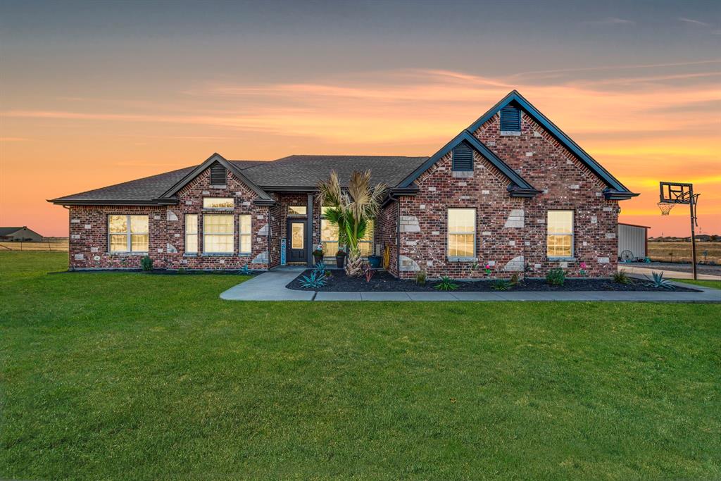 Midlothian, Texas, 76065, United States, 3 Bedrooms Bedrooms, ,3 BathroomsBathrooms,Residential,For Sale,1929128