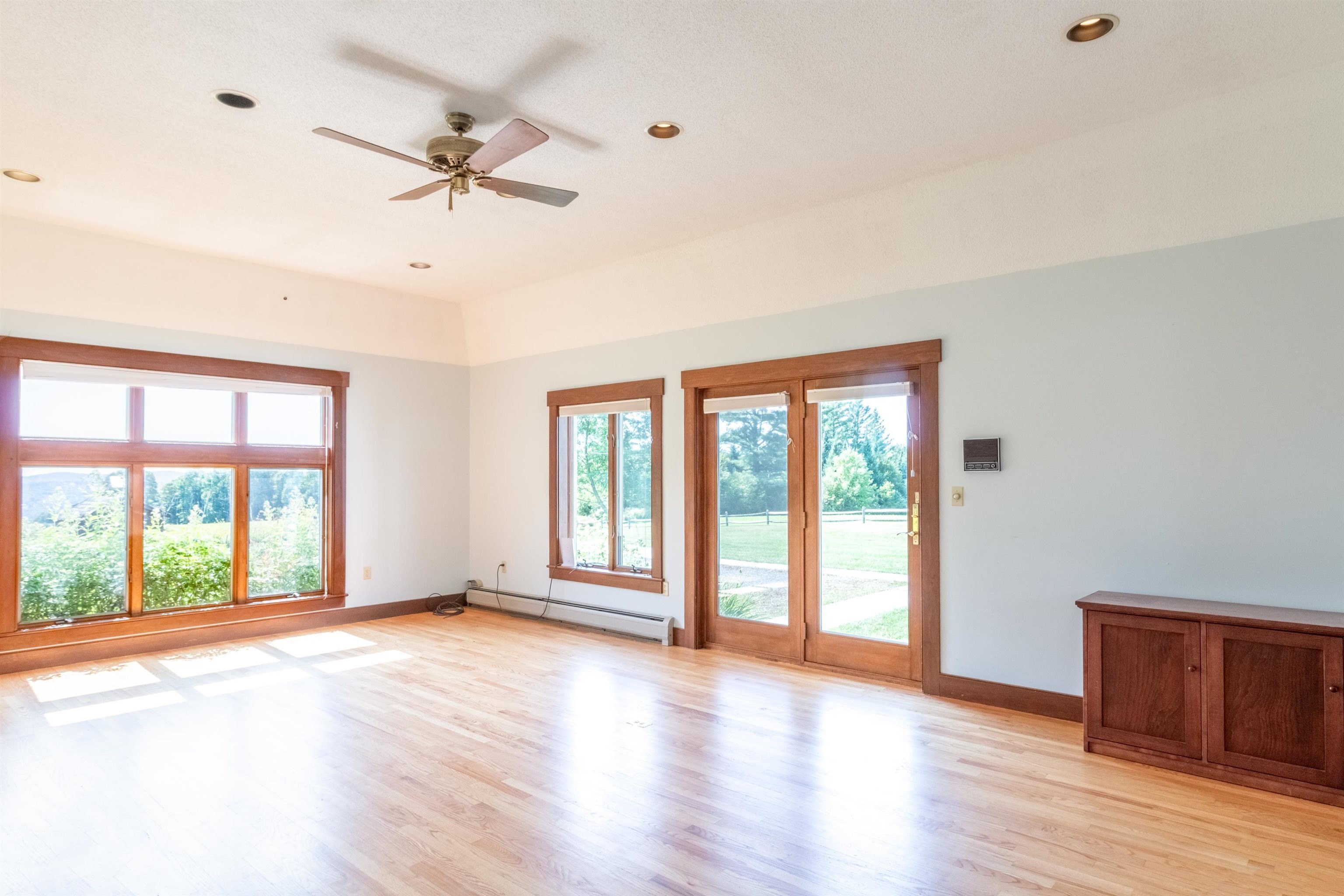 Lyndon, Vermont, 05851, United States, 3 Bedrooms Bedrooms, ,1 BathroomBathrooms,Residential,For Sale,1983968