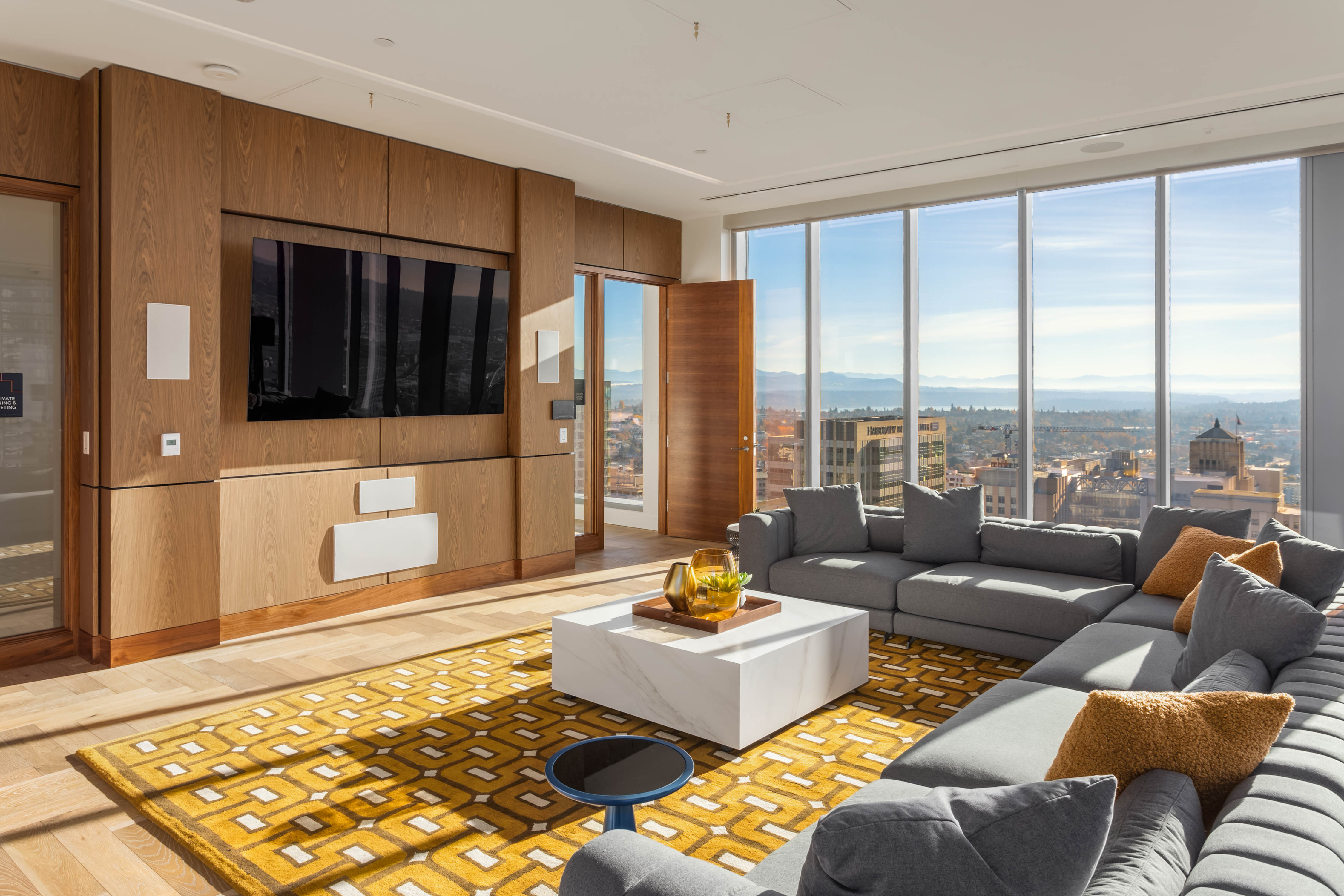 800 Columbia Street Unit #1803, Seattle, WA 98104 