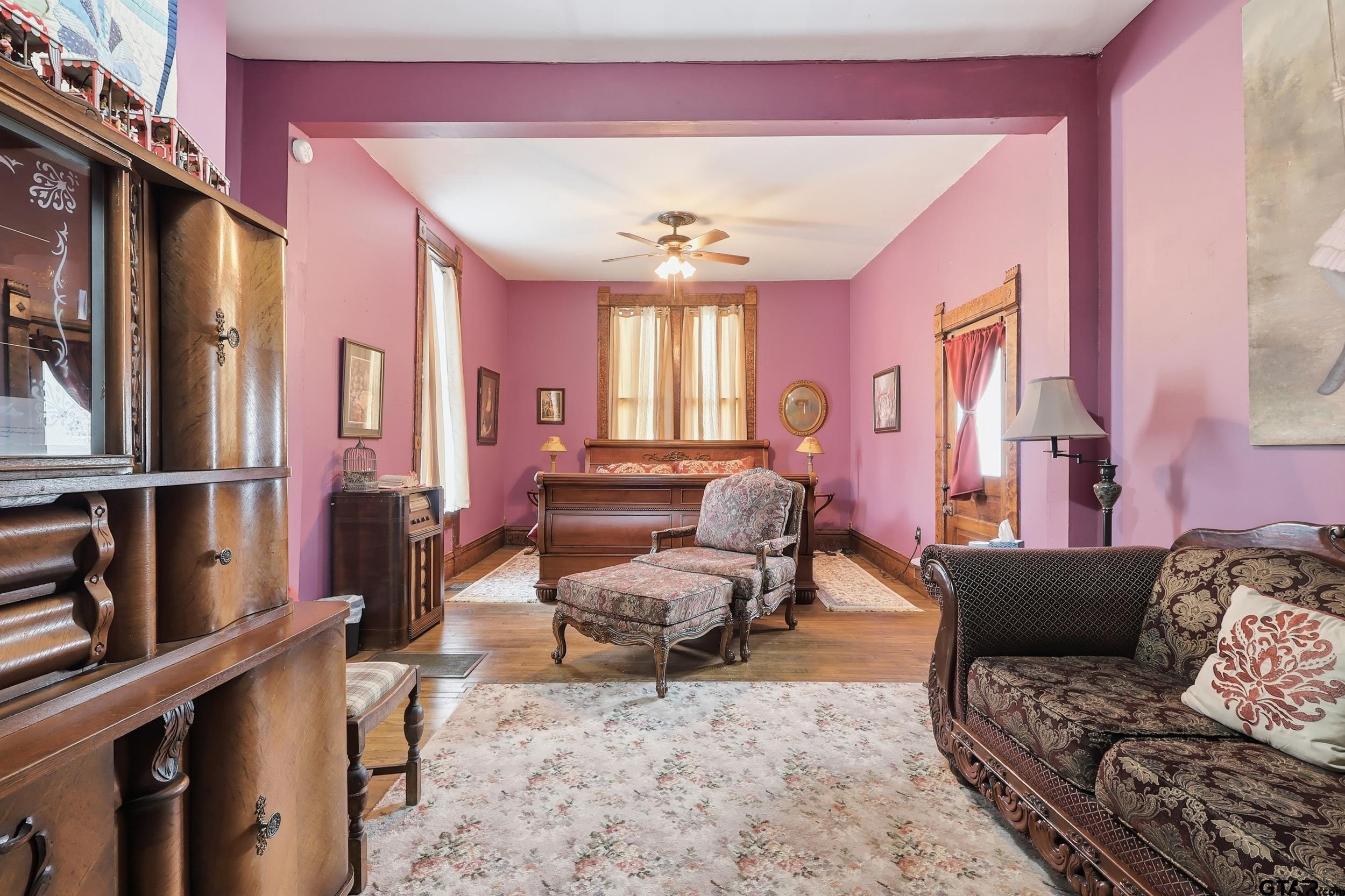 Pittsburg, Texas, 75686, United States, 6 Bedrooms Bedrooms, ,8 BathroomsBathrooms,Residential,For Sale,2005846