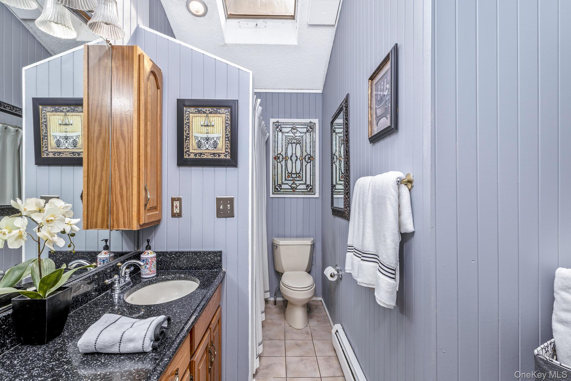 Shoreham, New York, 11786, United States, 3 Bedrooms Bedrooms, ,2 BathroomsBathrooms,Residential,For Sale,1908697