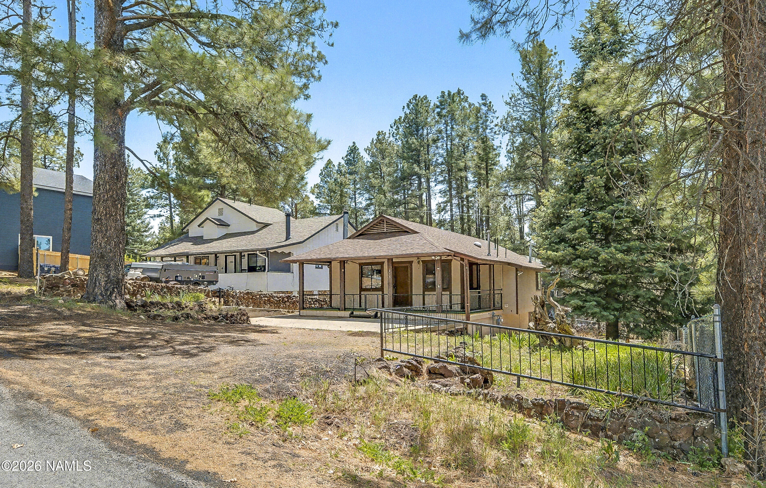  618 Comanche , Flagstaff, AZ 86005 - 物件實景