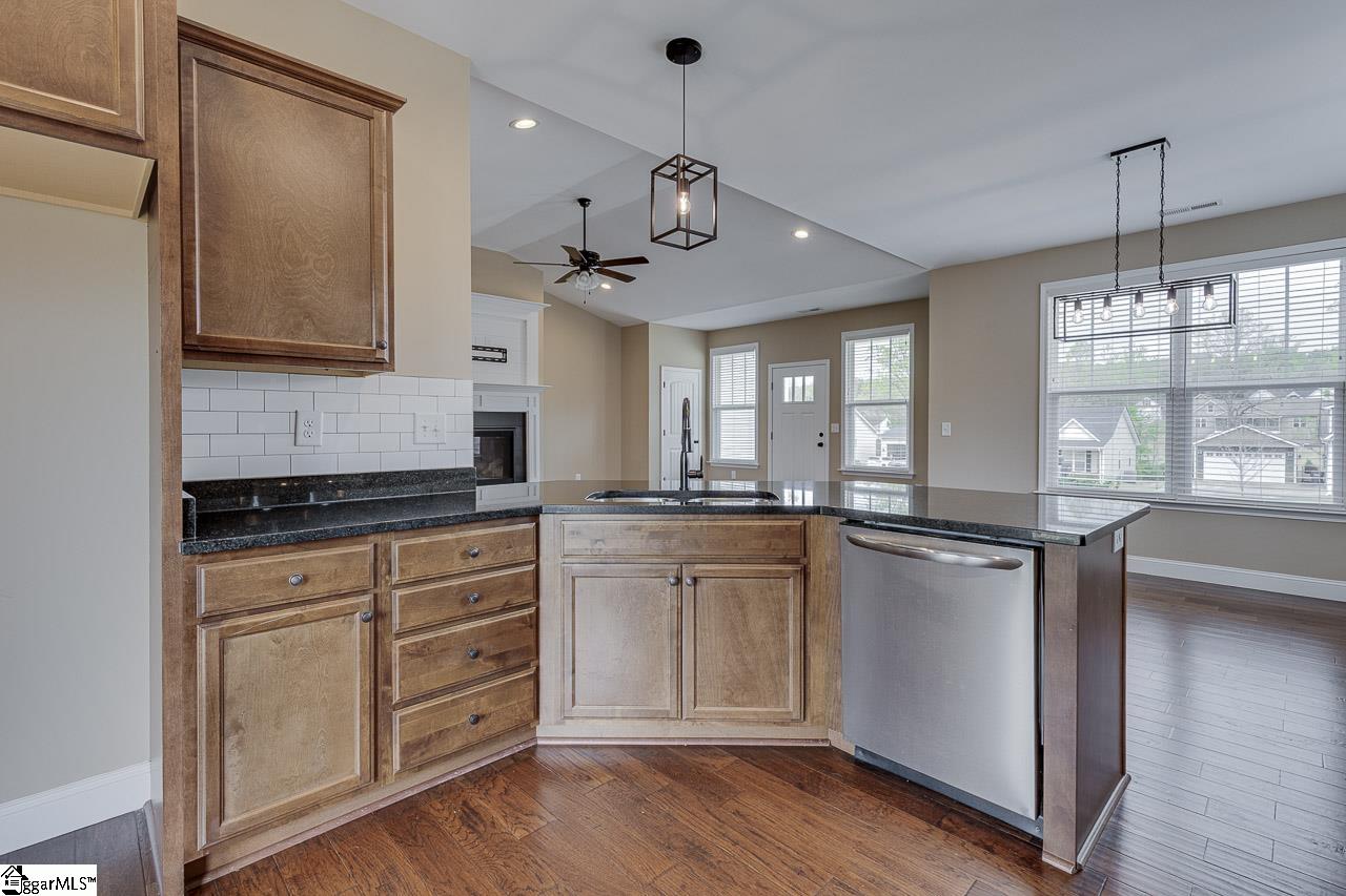 Travelers Rest, South Carolina, 29690, United States, 3 Bedrooms Bedrooms, ,3 BathroomsBathrooms,Residential,For Sale,1868867