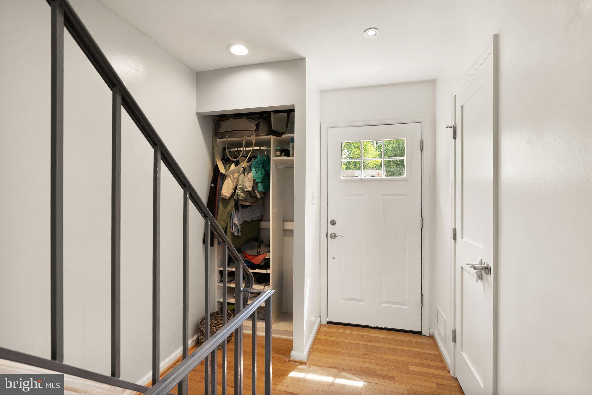 Springfield, Virginia, 22153, United States, 3 Bedrooms Bedrooms, ,3 BathroomsBathrooms,Residential,For Sale,1944963