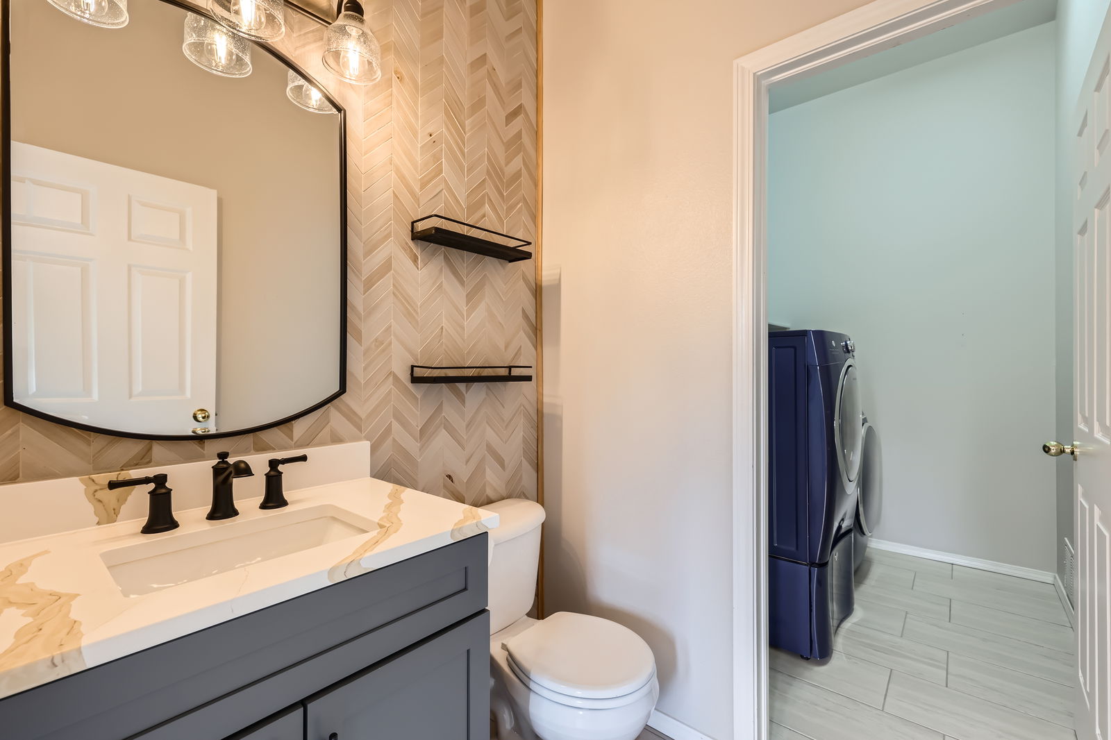 Woodland Park, Colorado, 80863, United States, 3 Bedrooms Bedrooms, ,4 BathroomsBathrooms,Residential,For Sale,1856794