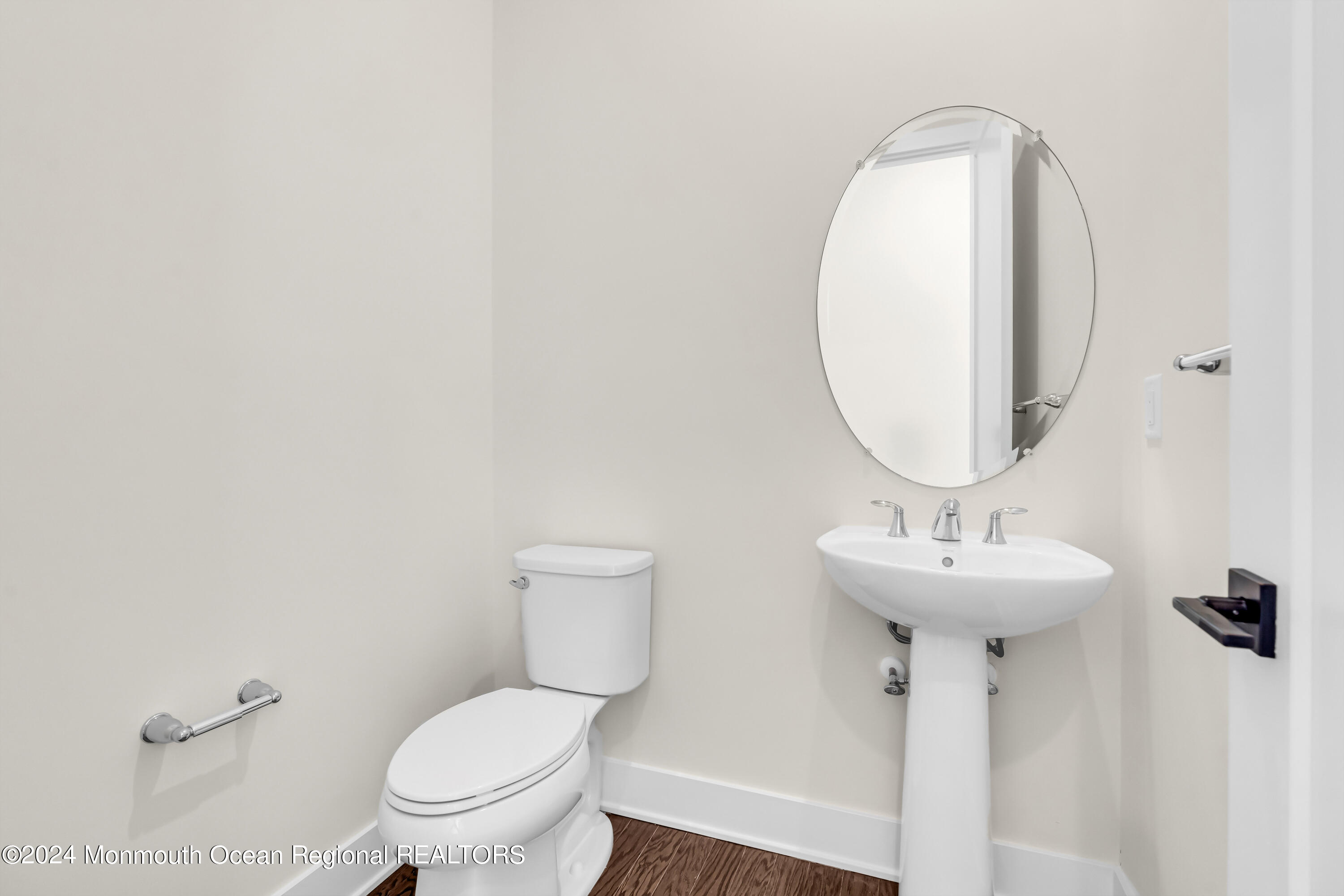 Middletown, New Jersey, 07748, United States, 4 Bedrooms Bedrooms, ,4 BathroomsBathrooms,Residential,For Sale,2001842