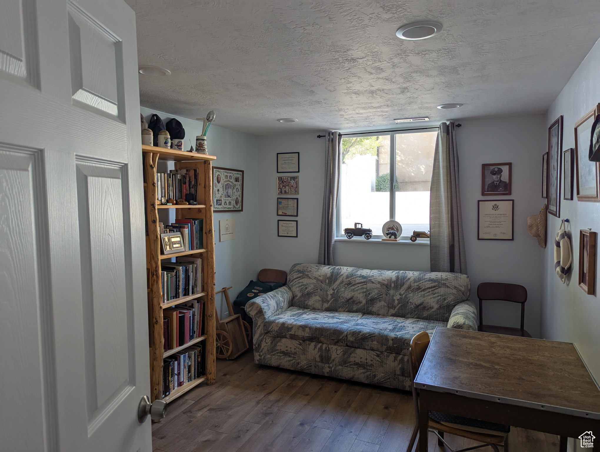 Orem, Utah, 84097, United States, 7 Bedrooms Bedrooms, ,3 BathroomsBathrooms,Residential,For Sale,1983193