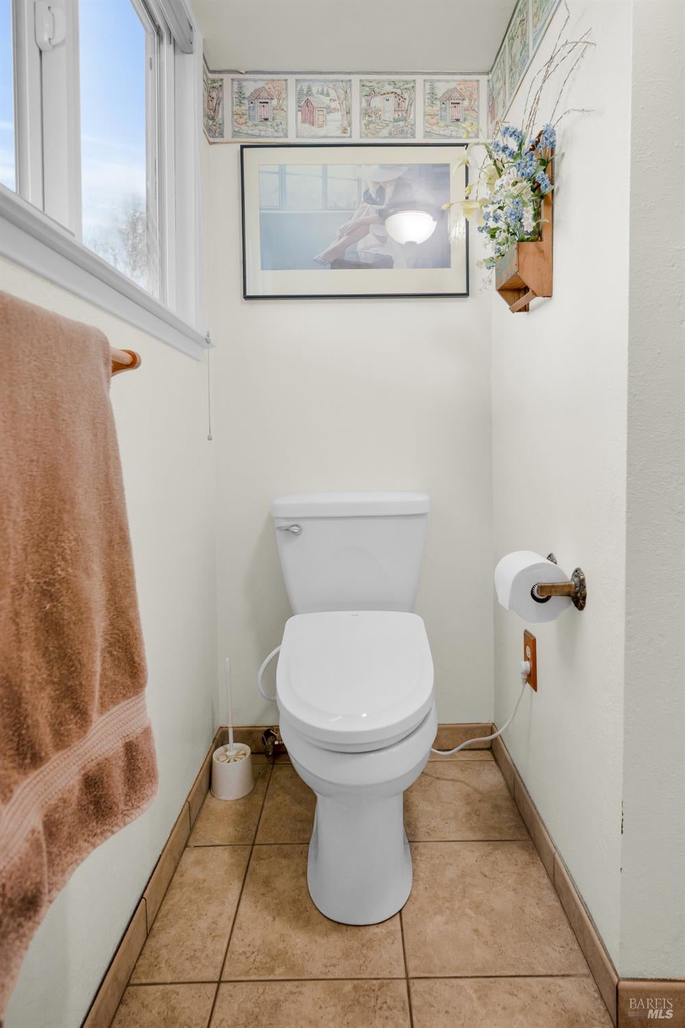 Lakeport, California, 95453, United States, 4 Bedrooms Bedrooms, ,3 BathroomsBathrooms,Residential,For Sale,2015104